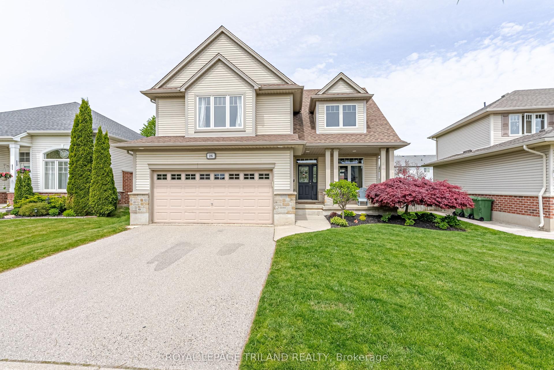 26 Augusta Crescent — photo 1