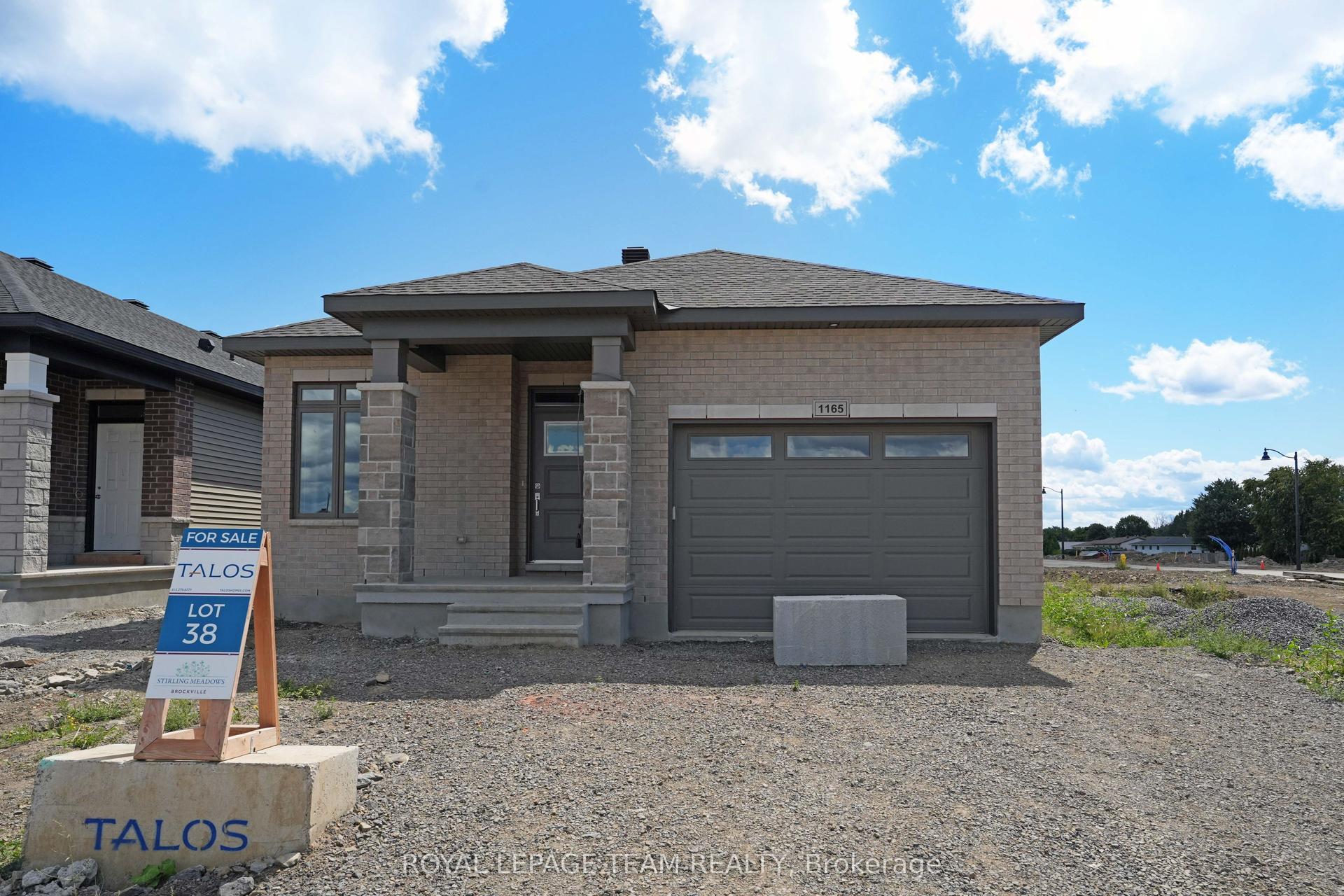 1165 Potter Drive — photo 1