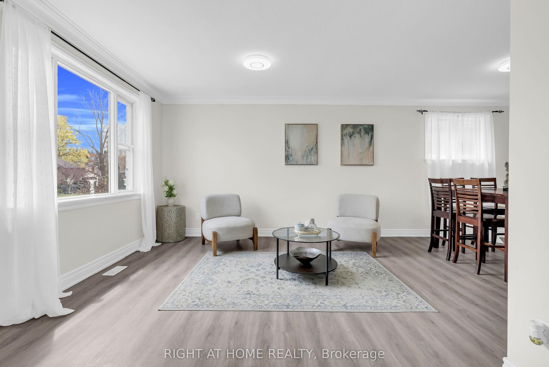 6 Vanbrugh Avenue — photo 1