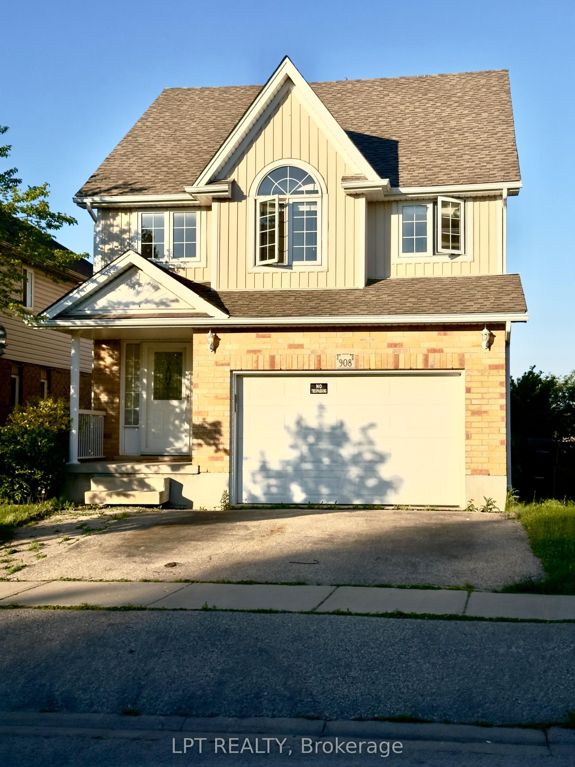 908 COPPER LEAF Crescent — photo 1