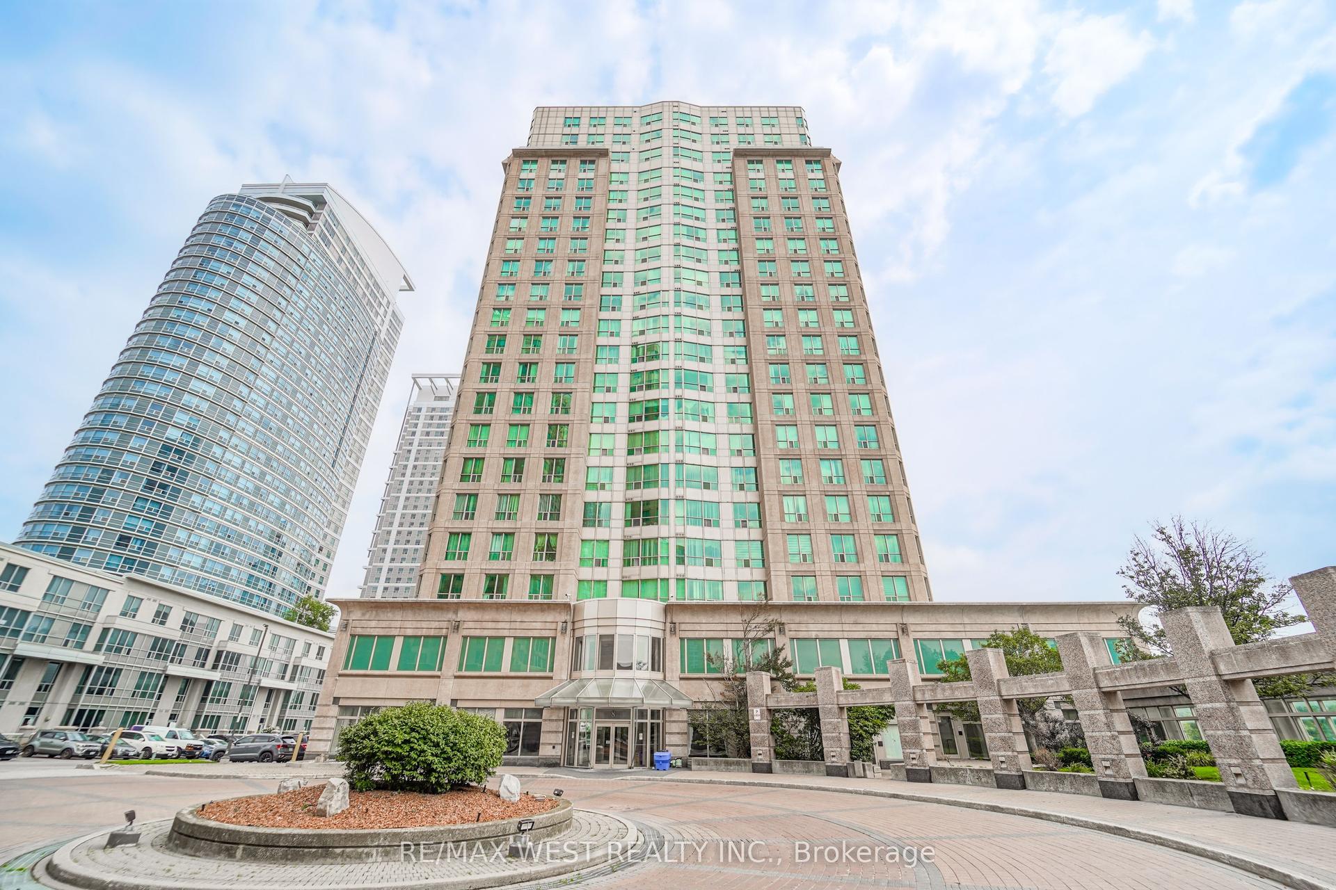 8 Lee Centre Drive PH103 #PH103, Toronto — Condo for sale, photo 1