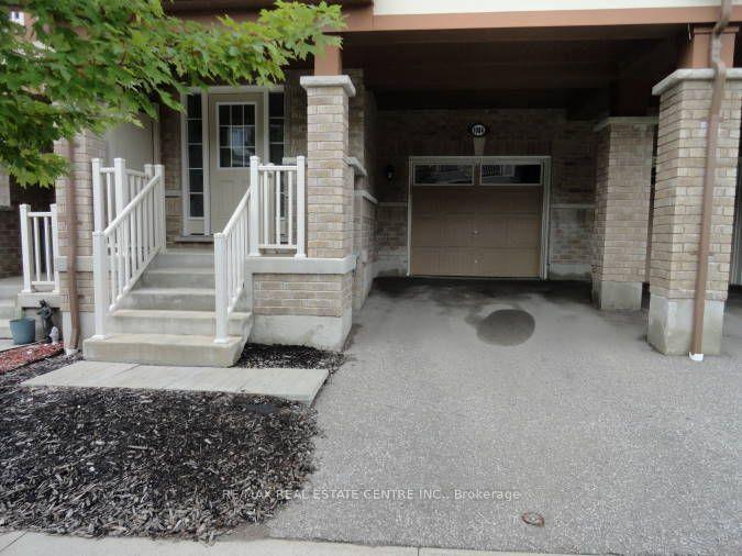 1084 Silk Street, Pickering — Townhouse for sale, photo 1