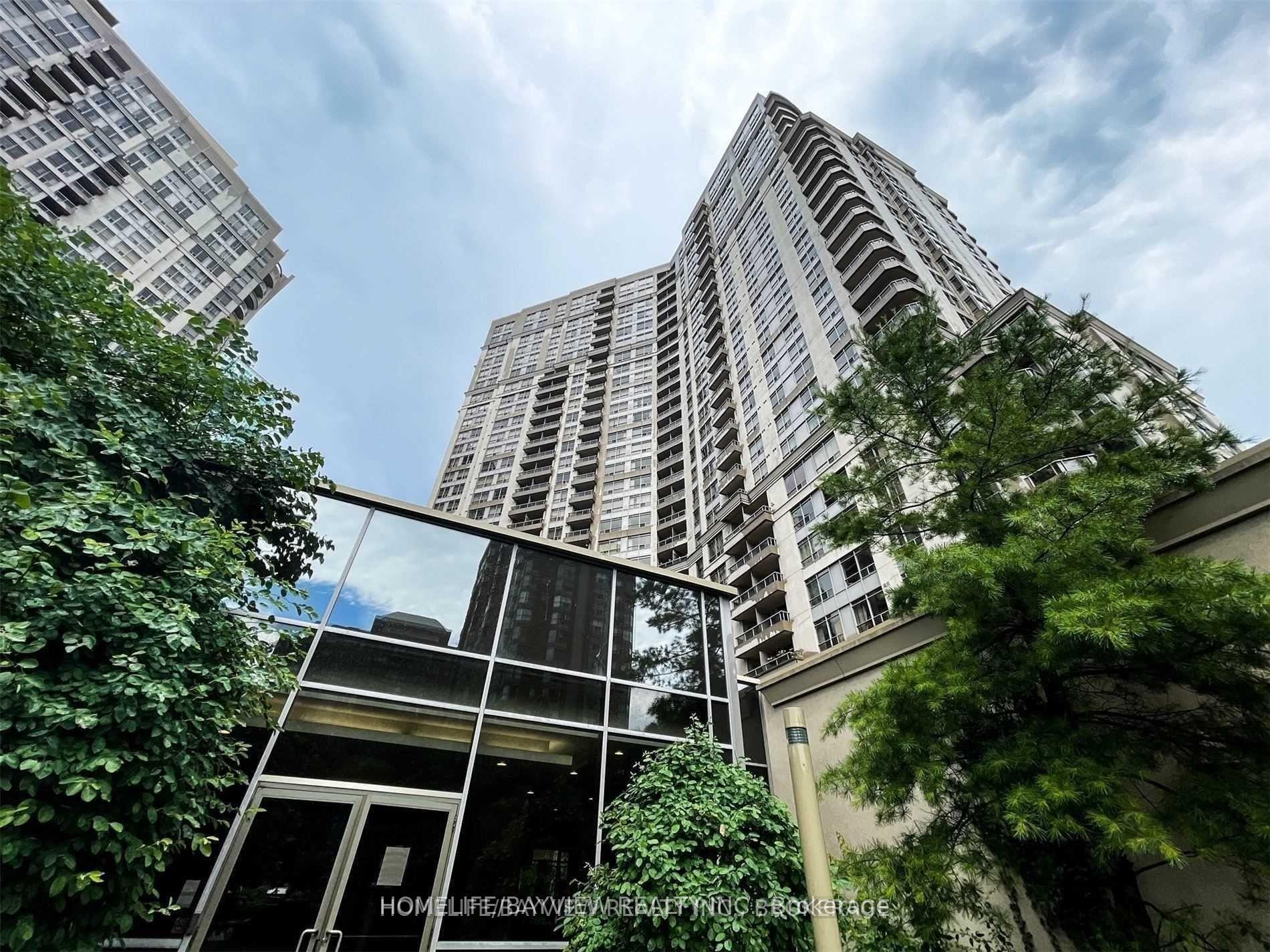 3880 Duke Of York Boulevard 2204 #2204 — photo 1