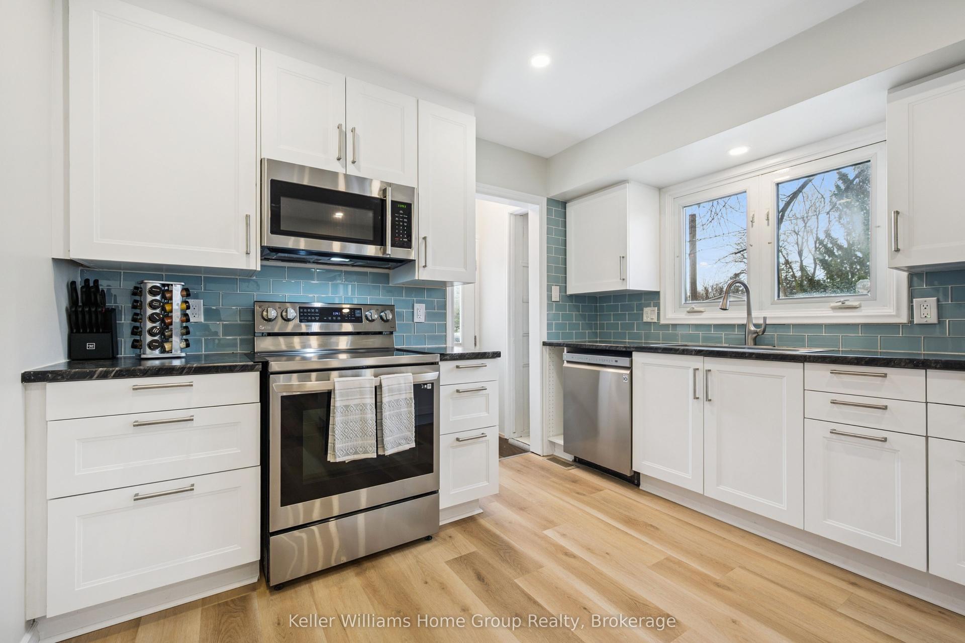 23 Hastings Boulevard — photo 1