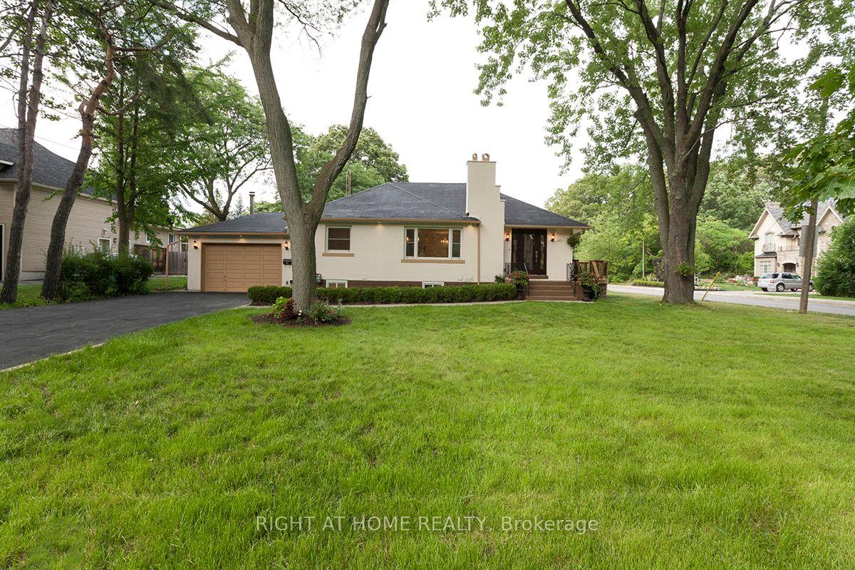 1627 Glenburnie Road — photo 1