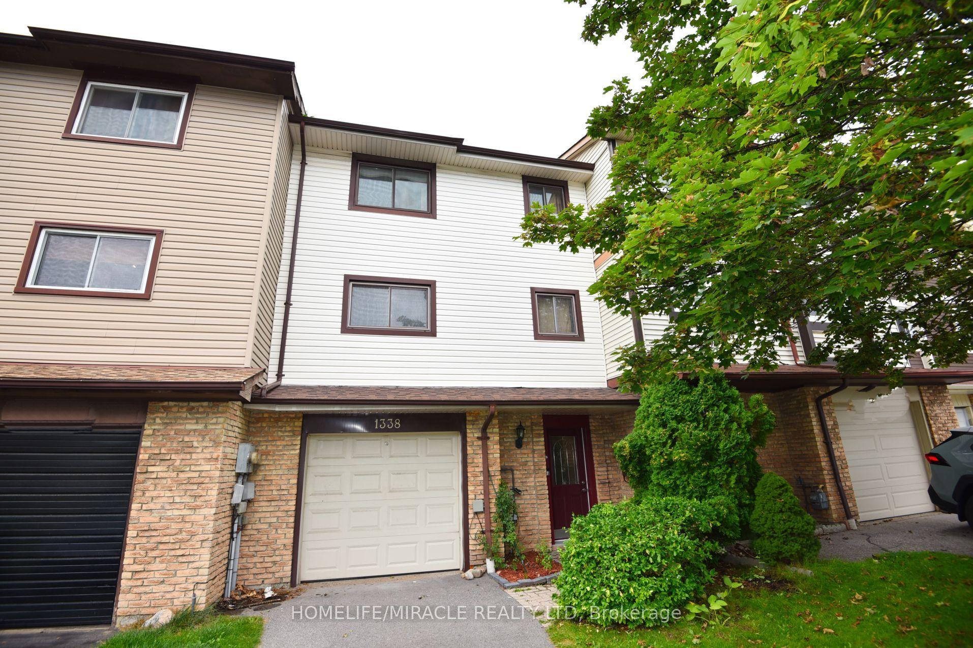1338 Brands Court, Pickering — Townhouse for lease, photo 1