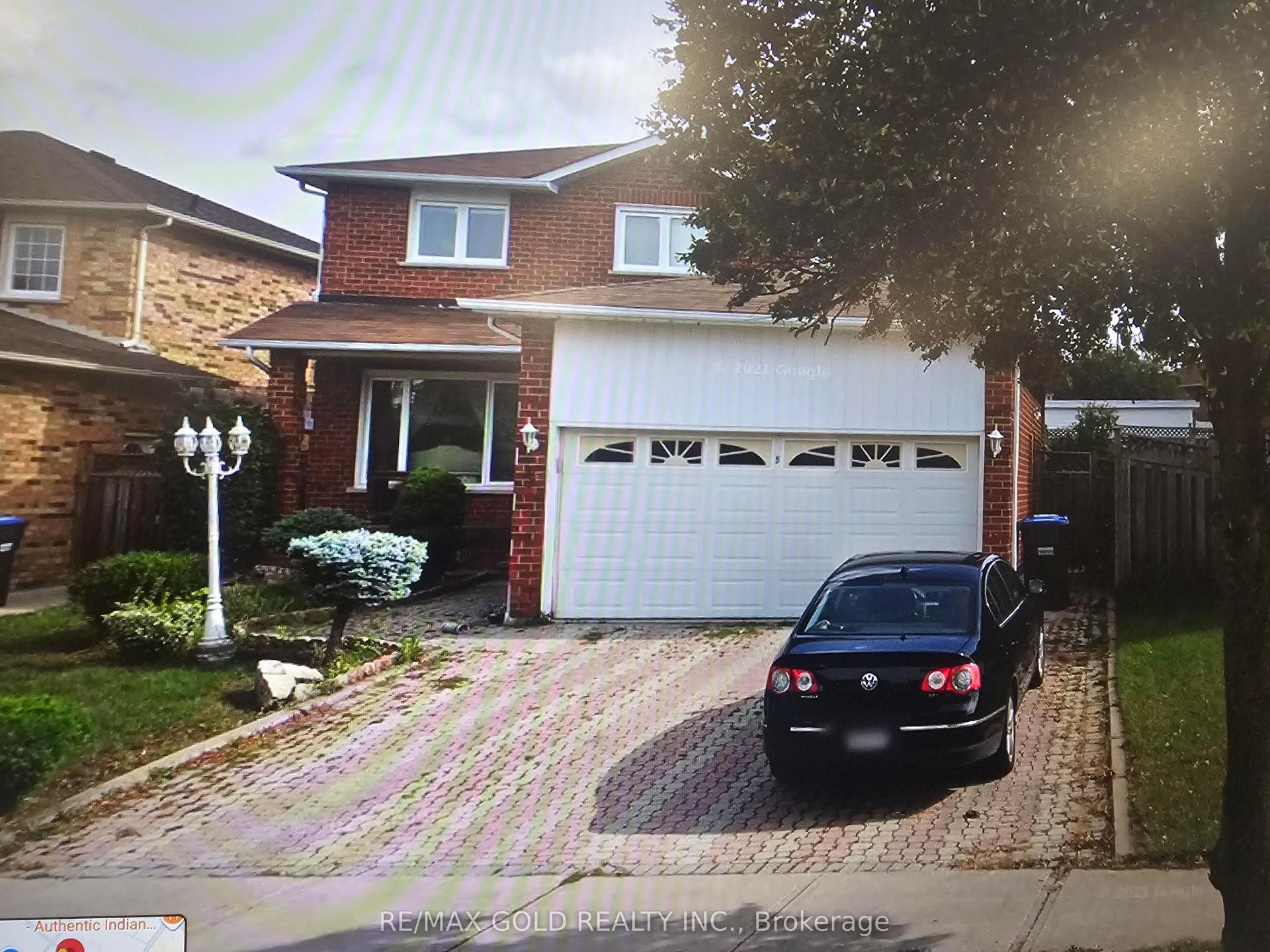 5 Scarlett Drive Bsmt #Bsmt — photo 1