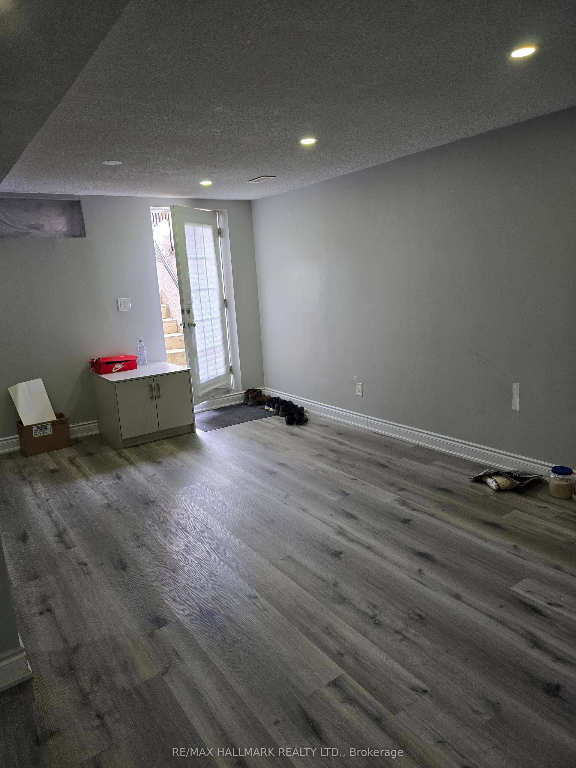 31 Sheepberry Terrace — photo 1