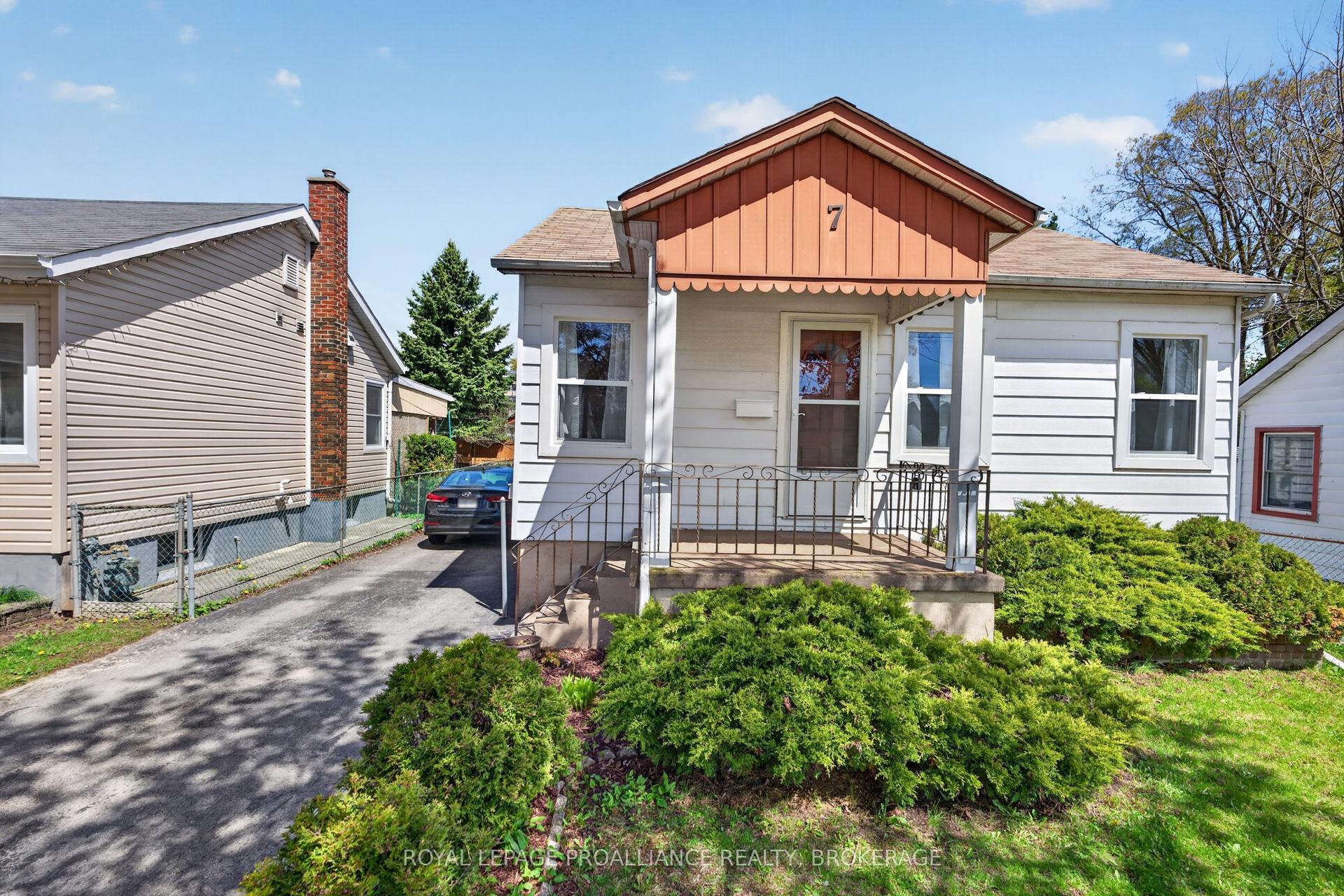 7 Dunkirk Avenue — photo 1
