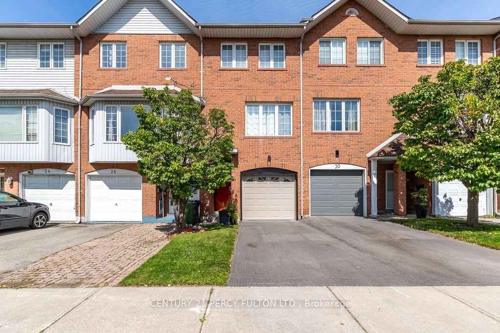 28 Rumi Crescent, Toronto — Townhouse for sale, photo 1