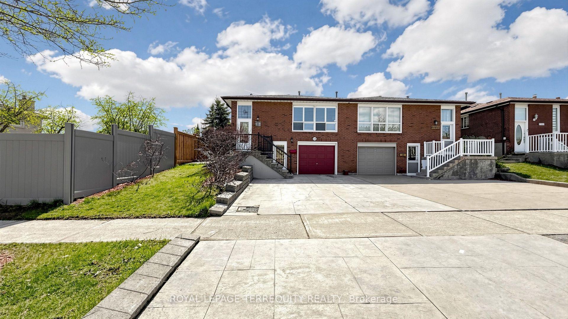 2526 Kingsberry Crescent — photo 1