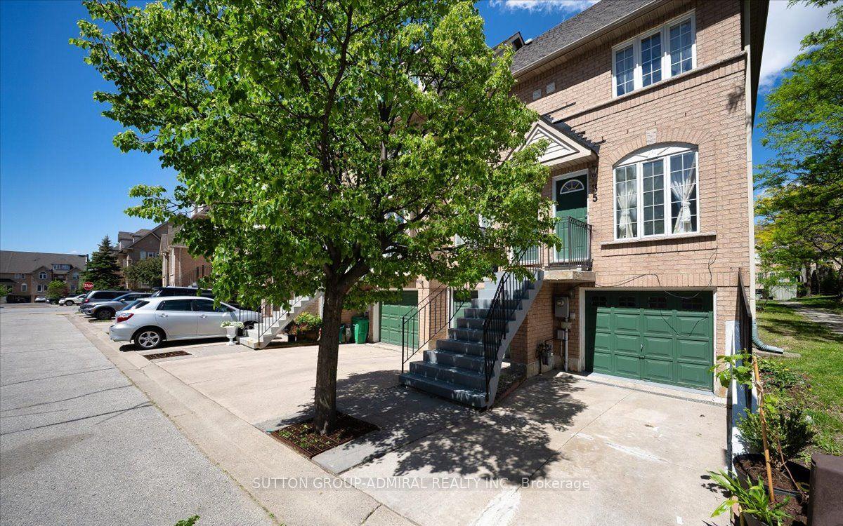 75 Strathaven Drive 35 #35 — photo 1