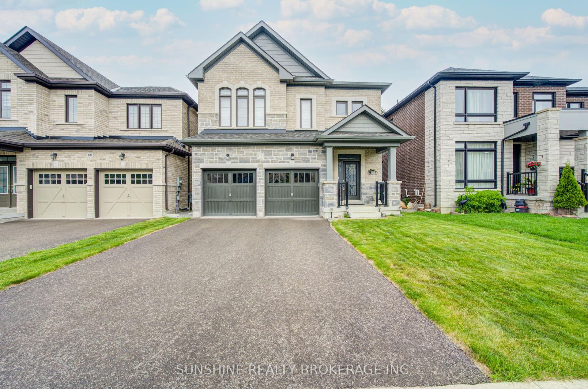 62 Betty May Crescent — photo 1