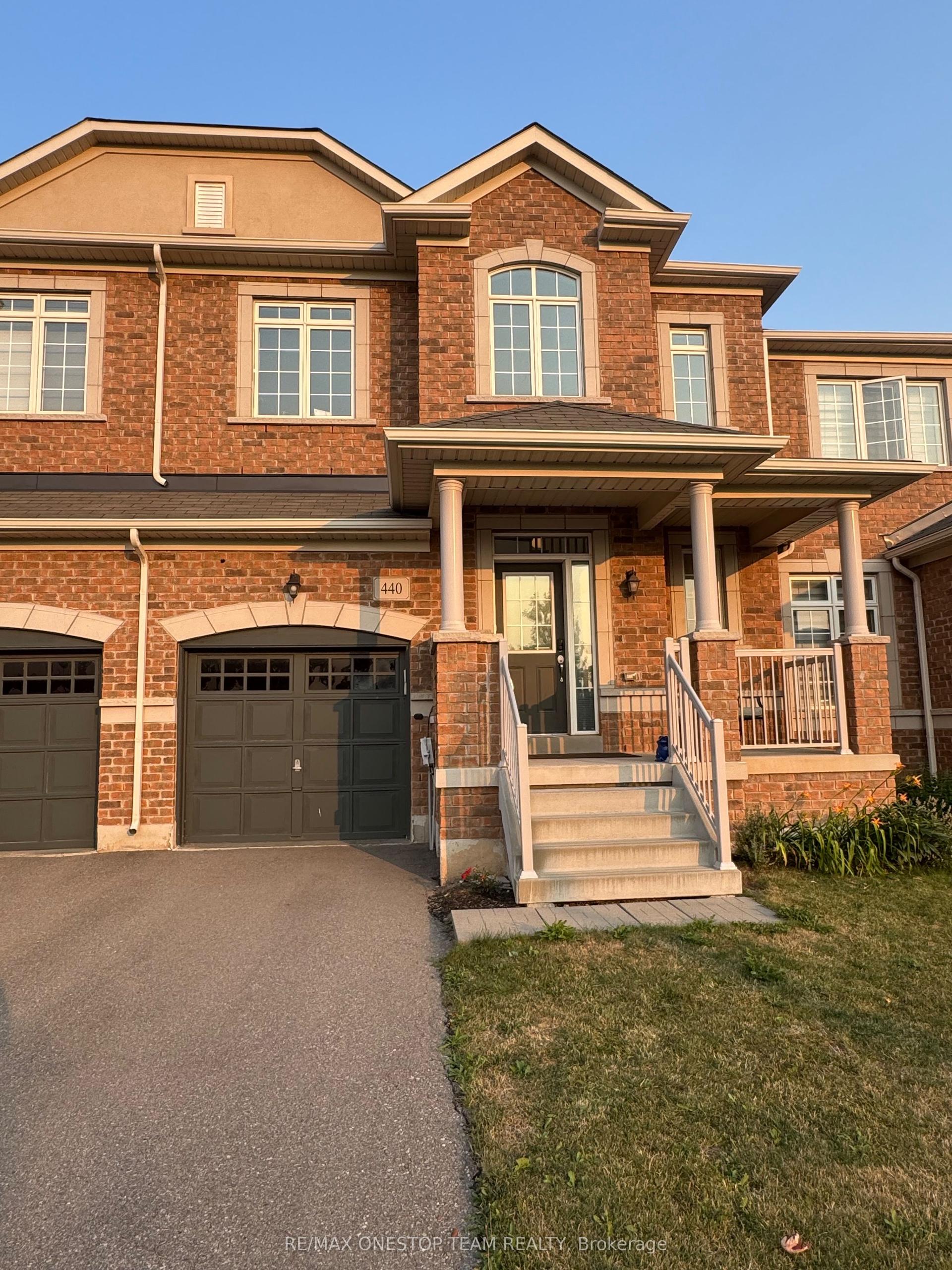 440 Wheat Boom Drive, Oakville — Townhouse for lease, photo 1