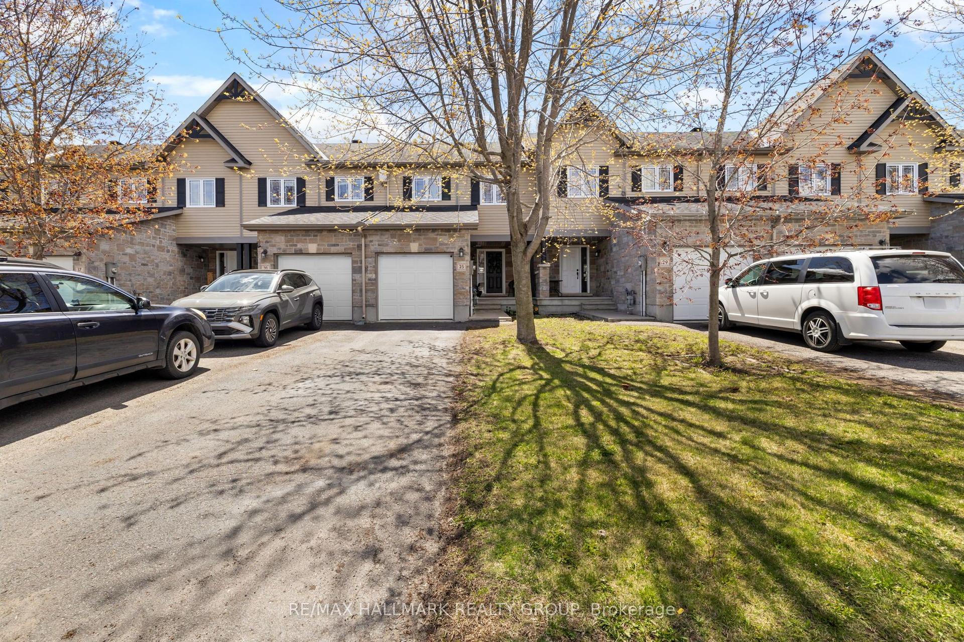 25 Nathalie Street — photo 1