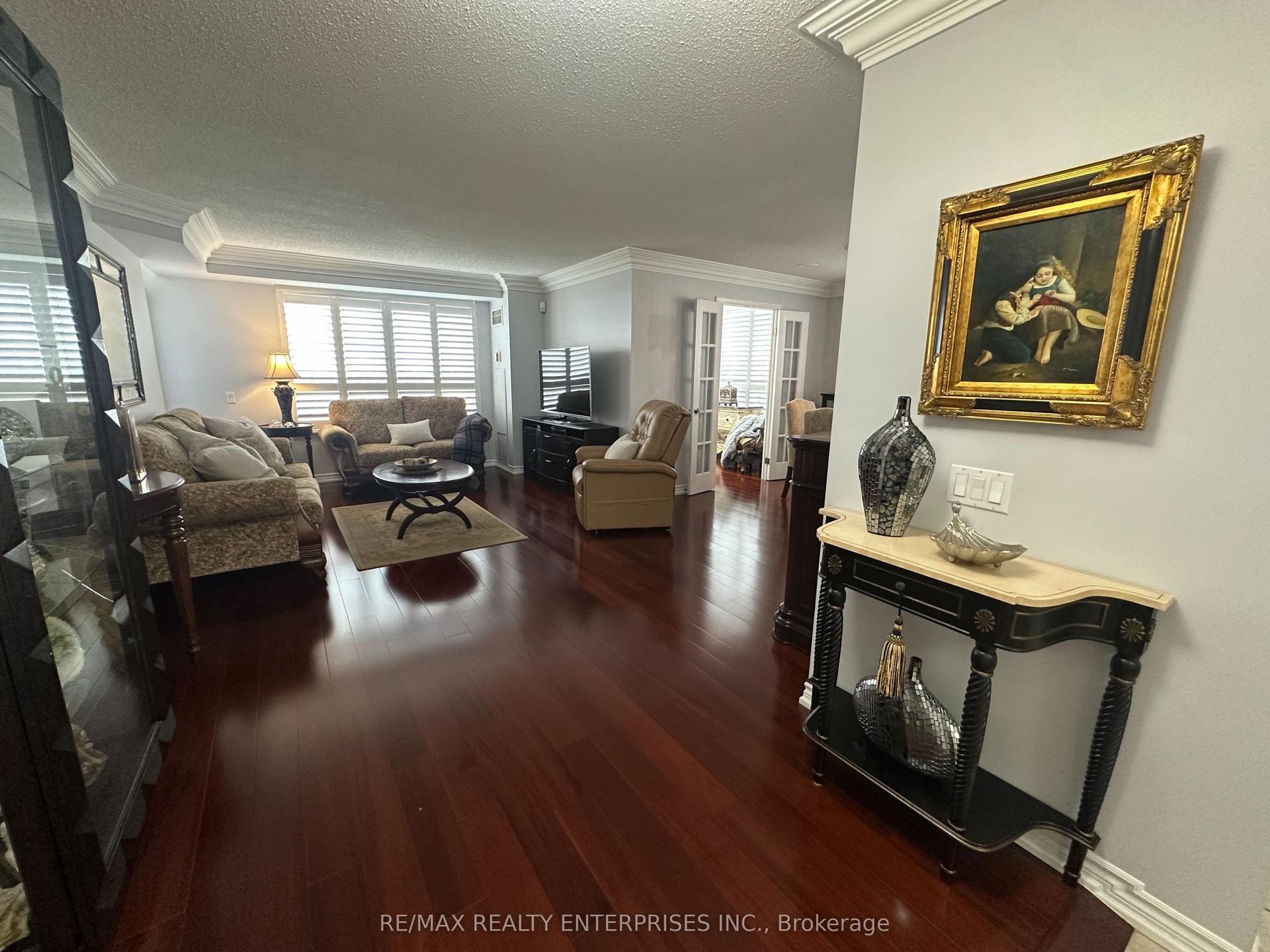 35 Kingsbridge Garden Circle W 711 #711, Mississauga — Condo for sale, photo 1