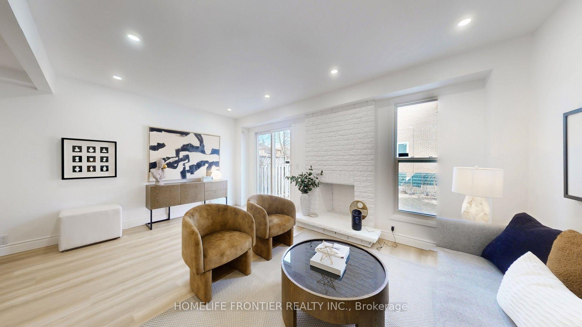 42 Green Spring Drive — photo 1