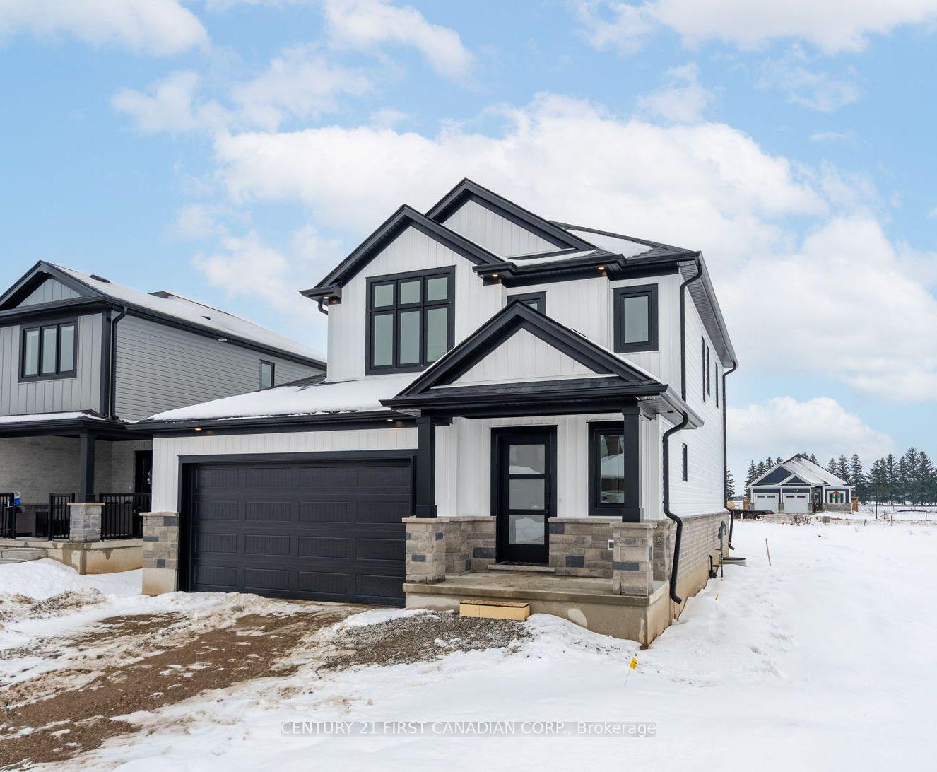 64 Postma Crescent — photo 1