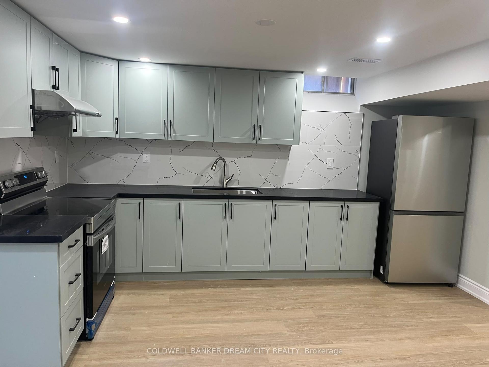 21 Hartford Trail, Brampton — Detached for lease, photo 1