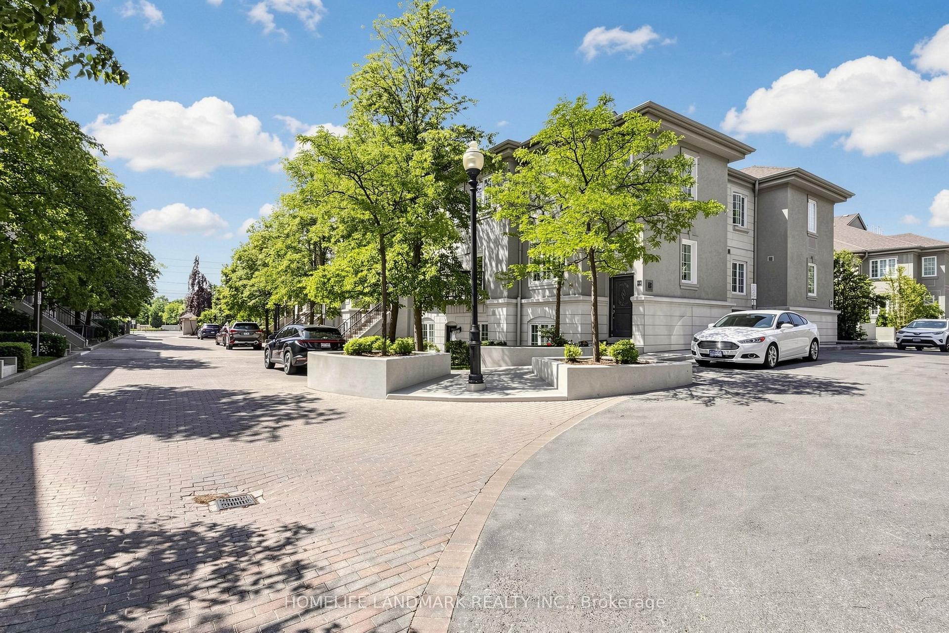 108 Finch Avenue W B29 #B29, Toronto — Condo Town for sale, photo 1