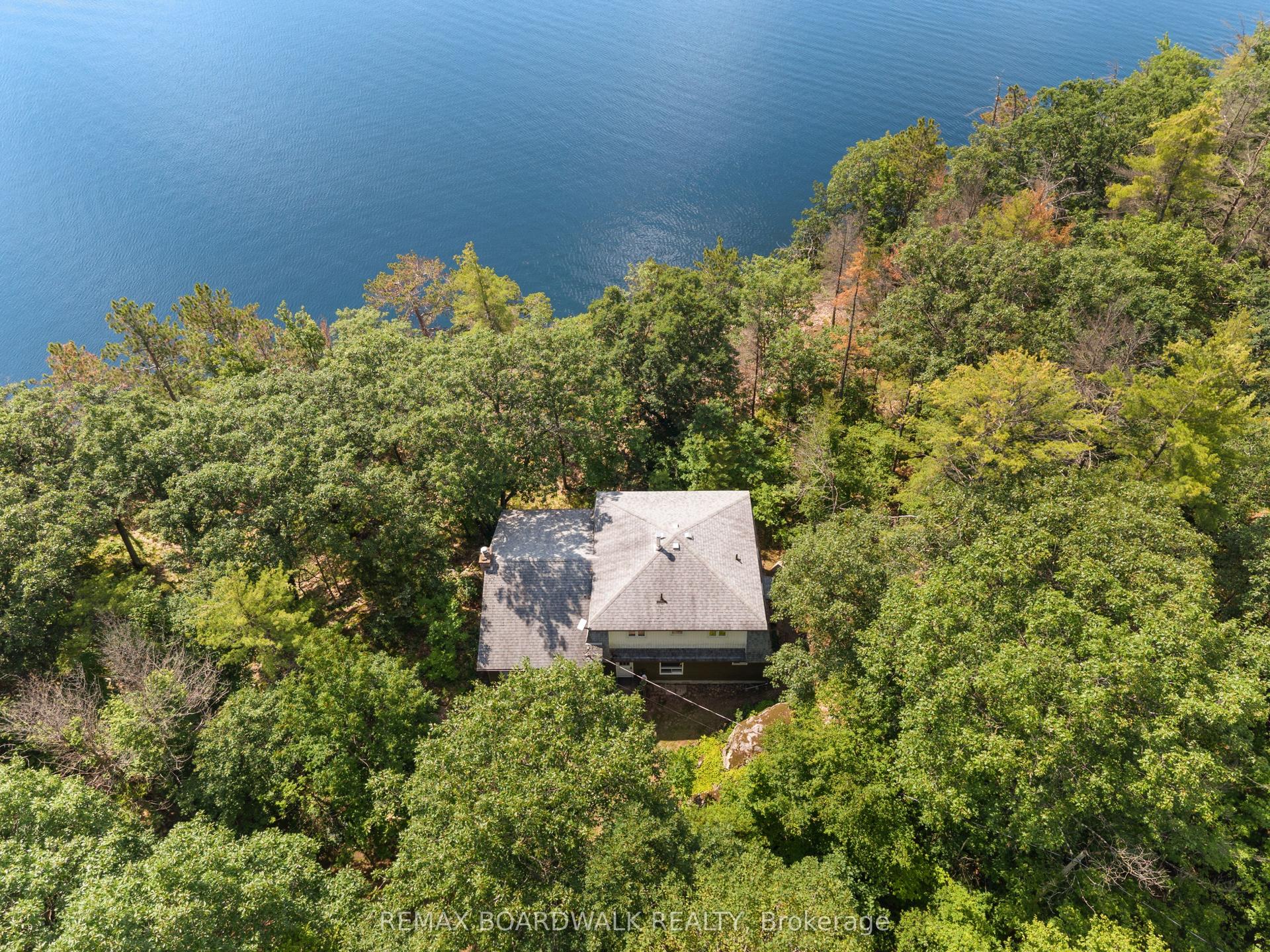 202 Folly Road, Rideau Lakes — Detached for sale, photo 1