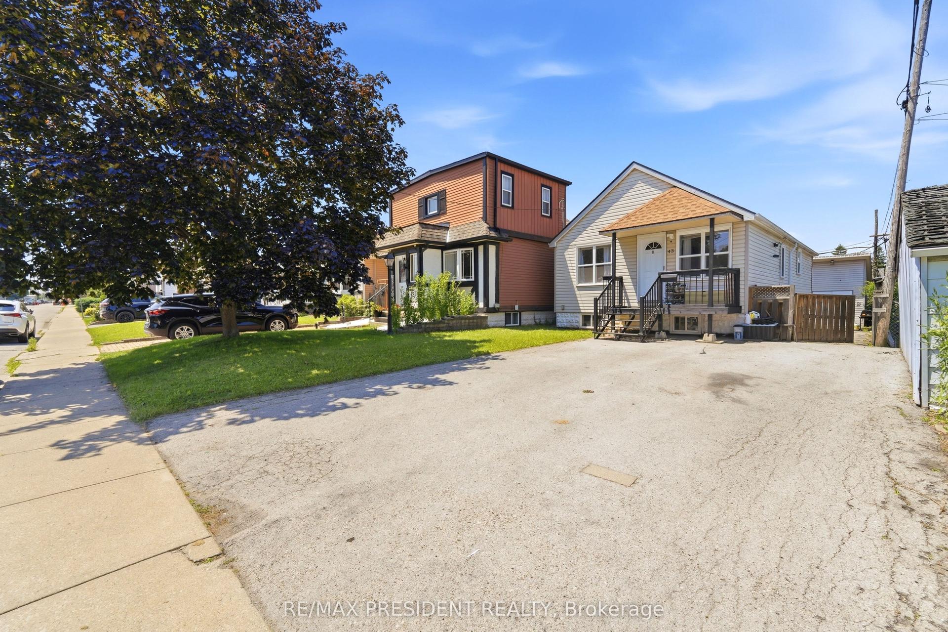 43 Adair Avenue N, Hamilton — Detached for sale, photo 1
