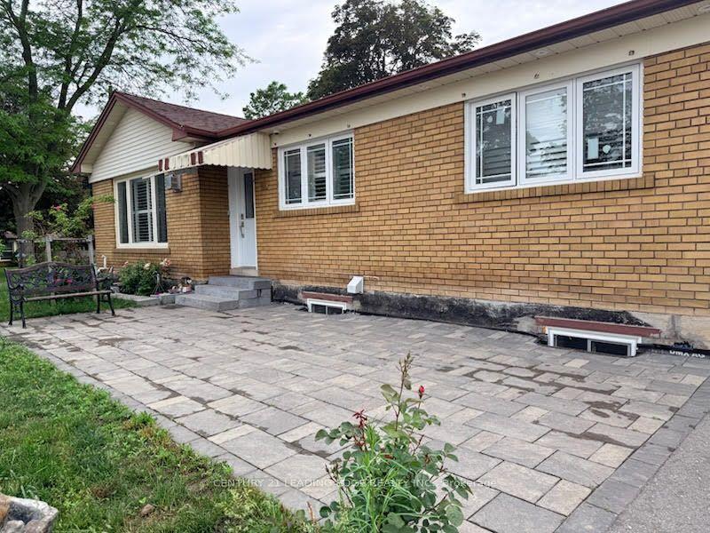 600 Dunlop Street E, Whitby — Detached for sale, photo 1