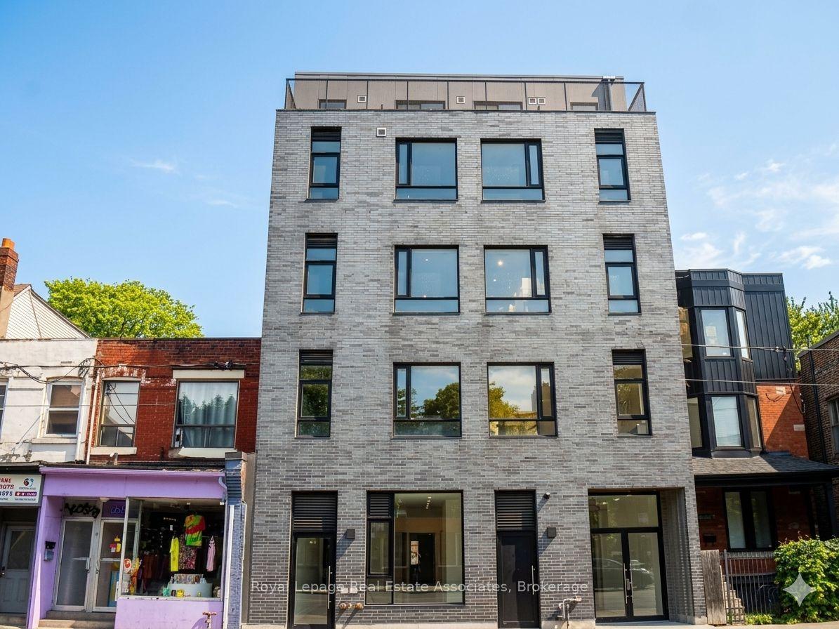 1000 Bathurst Street 302 #302 — photo 1