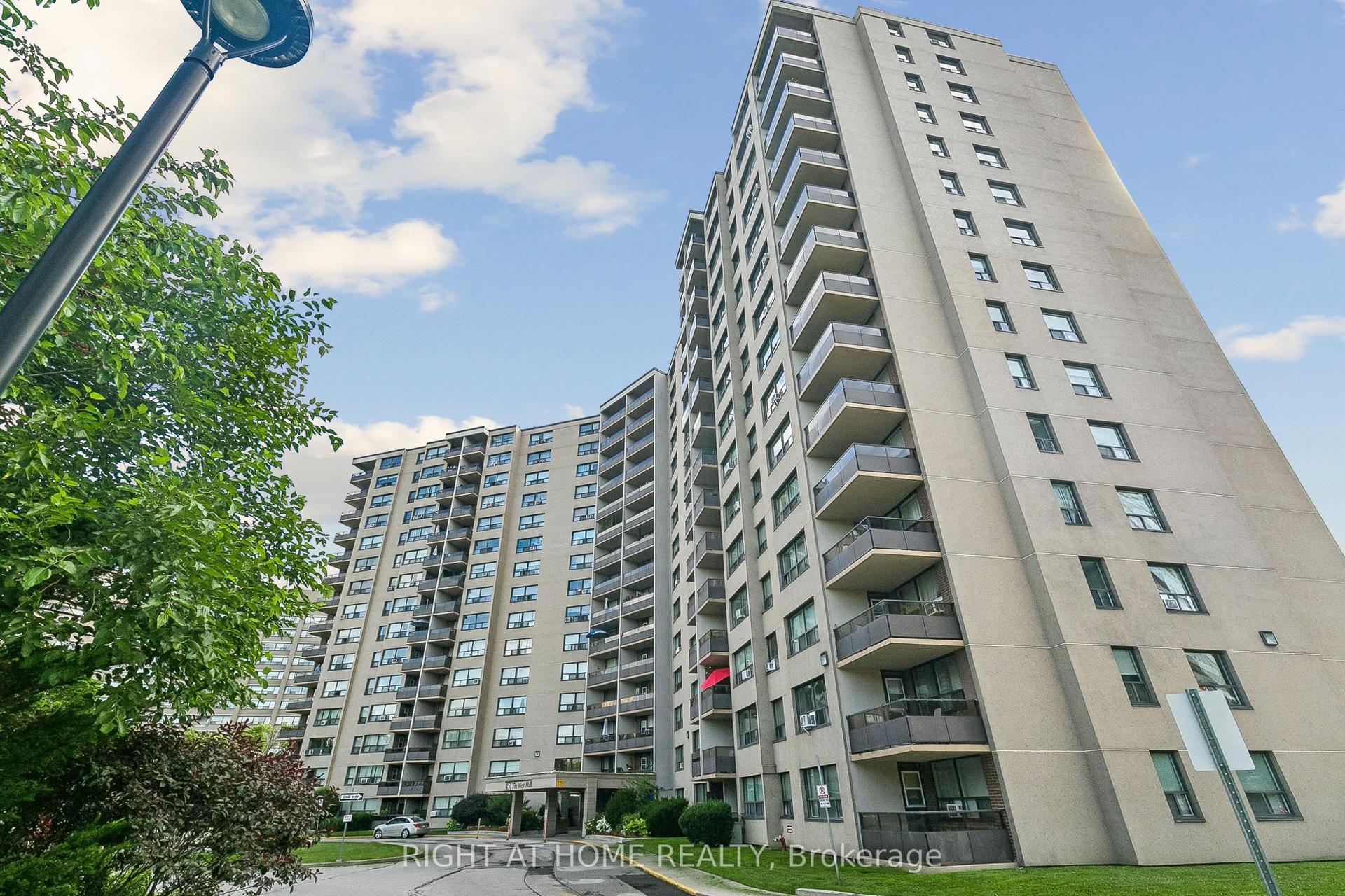 451 The West Mall N/A 807 #807, Toronto — Condo for sale, photo 1
