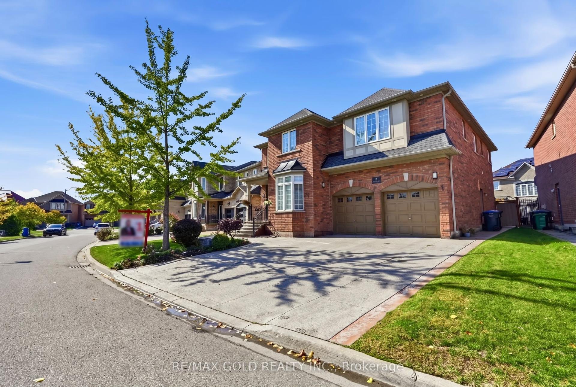 7 Darou Crescent, Brampton — Detached for sale, photo 1