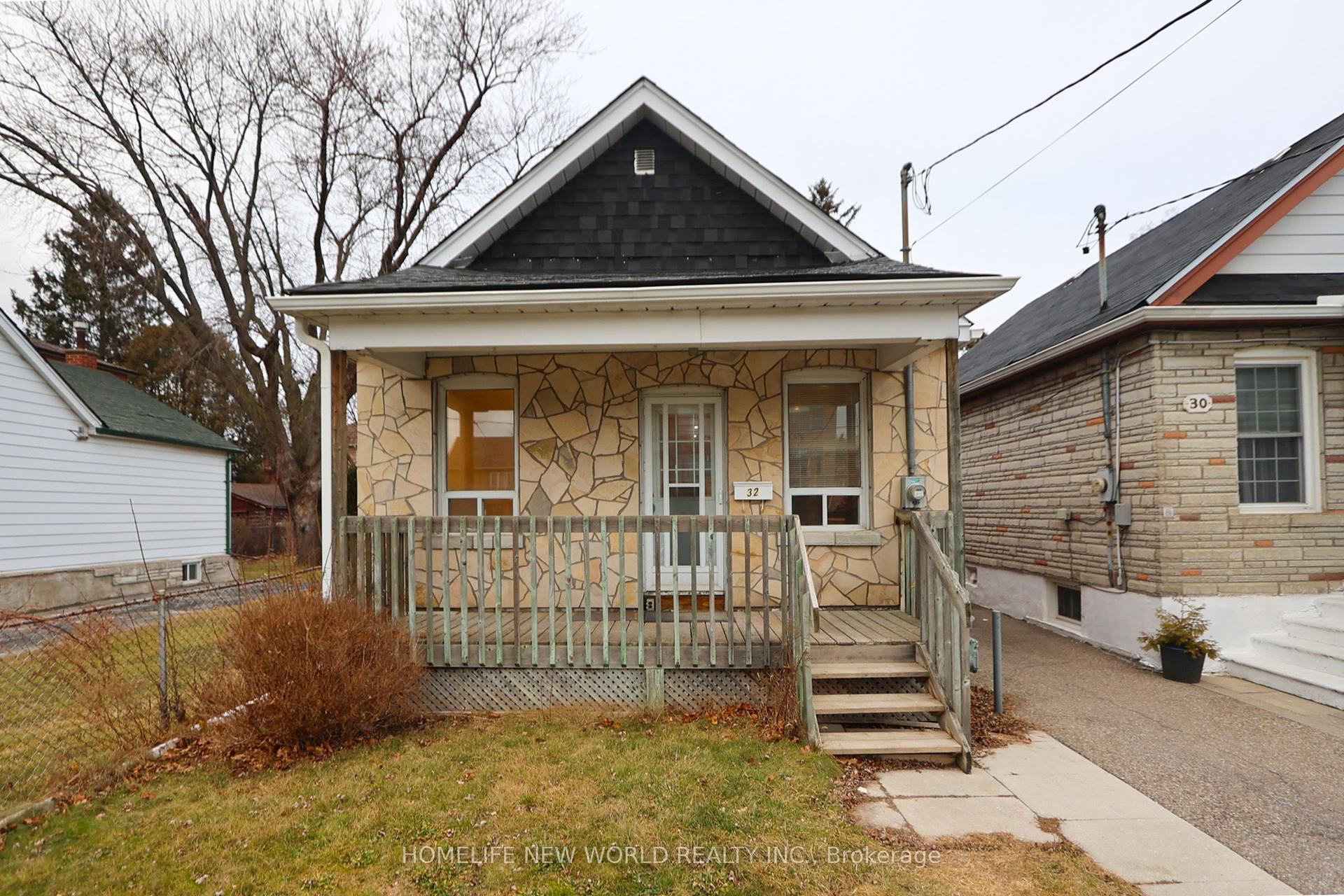 32 Pendeen Avenue — photo 1