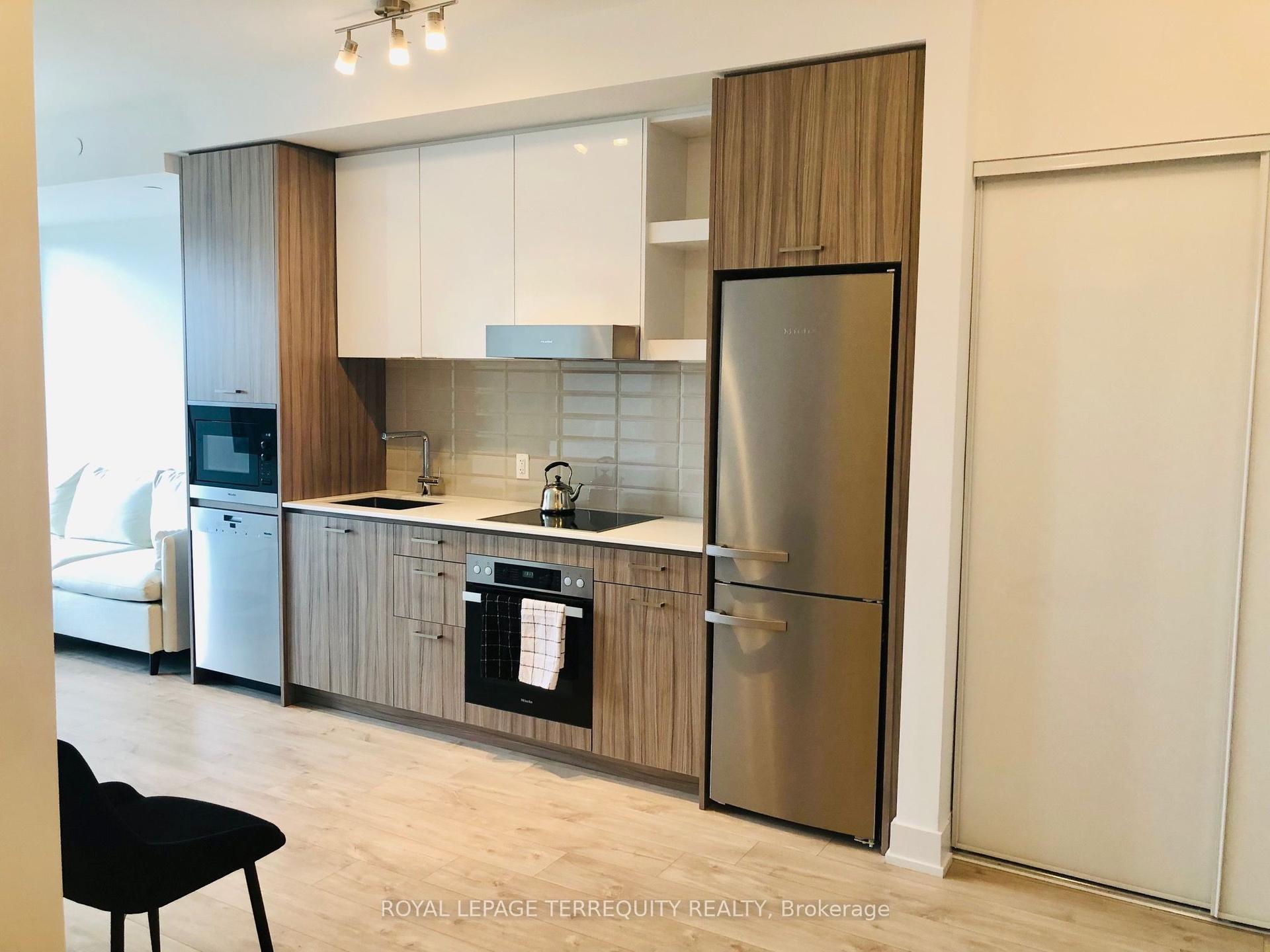 11 Lillian Street 506 #506, Toronto — Condo for lease, photo 1