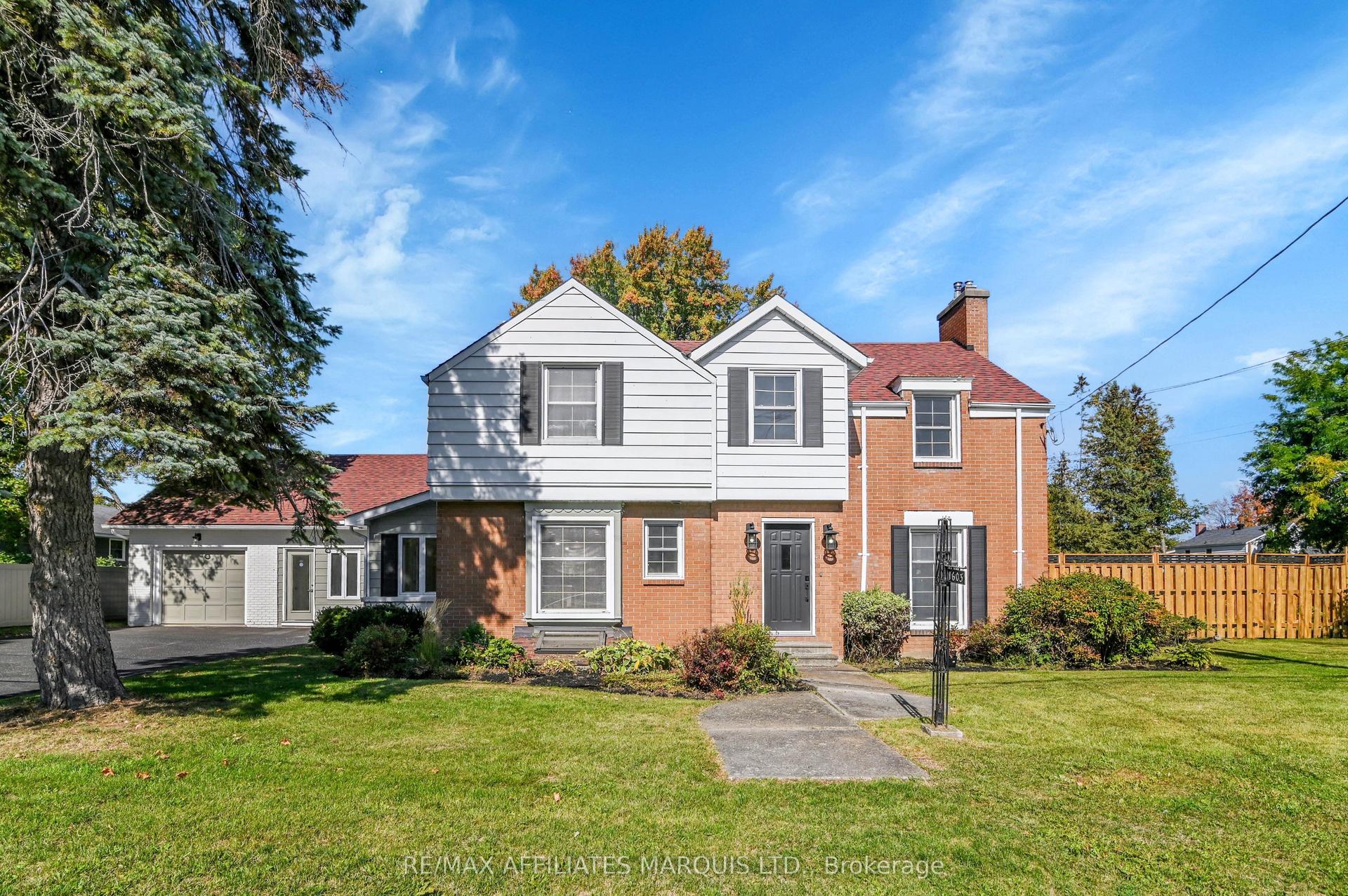 1603 Peter Street, Cornwall — Detached for sale, photo 1