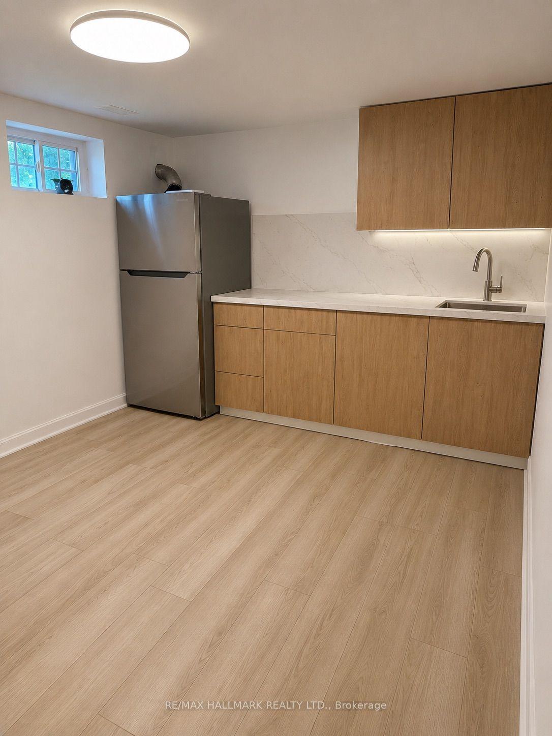68 Child Drive Basement B #Basement B, Aurora — Detached for lease, photo 1