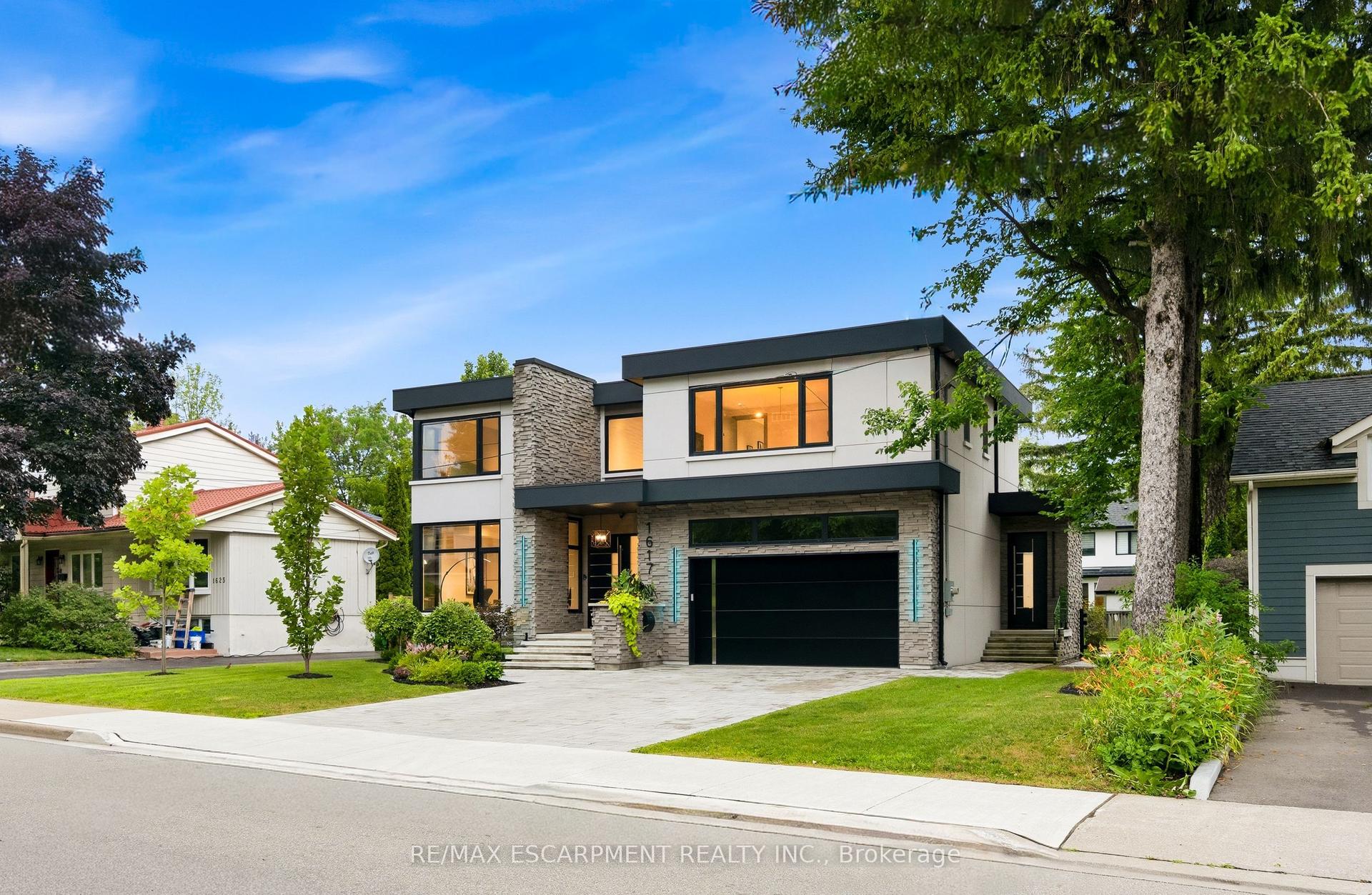 1617 Trotwood Avenue, Mississauga — Detached for sale, photo 1