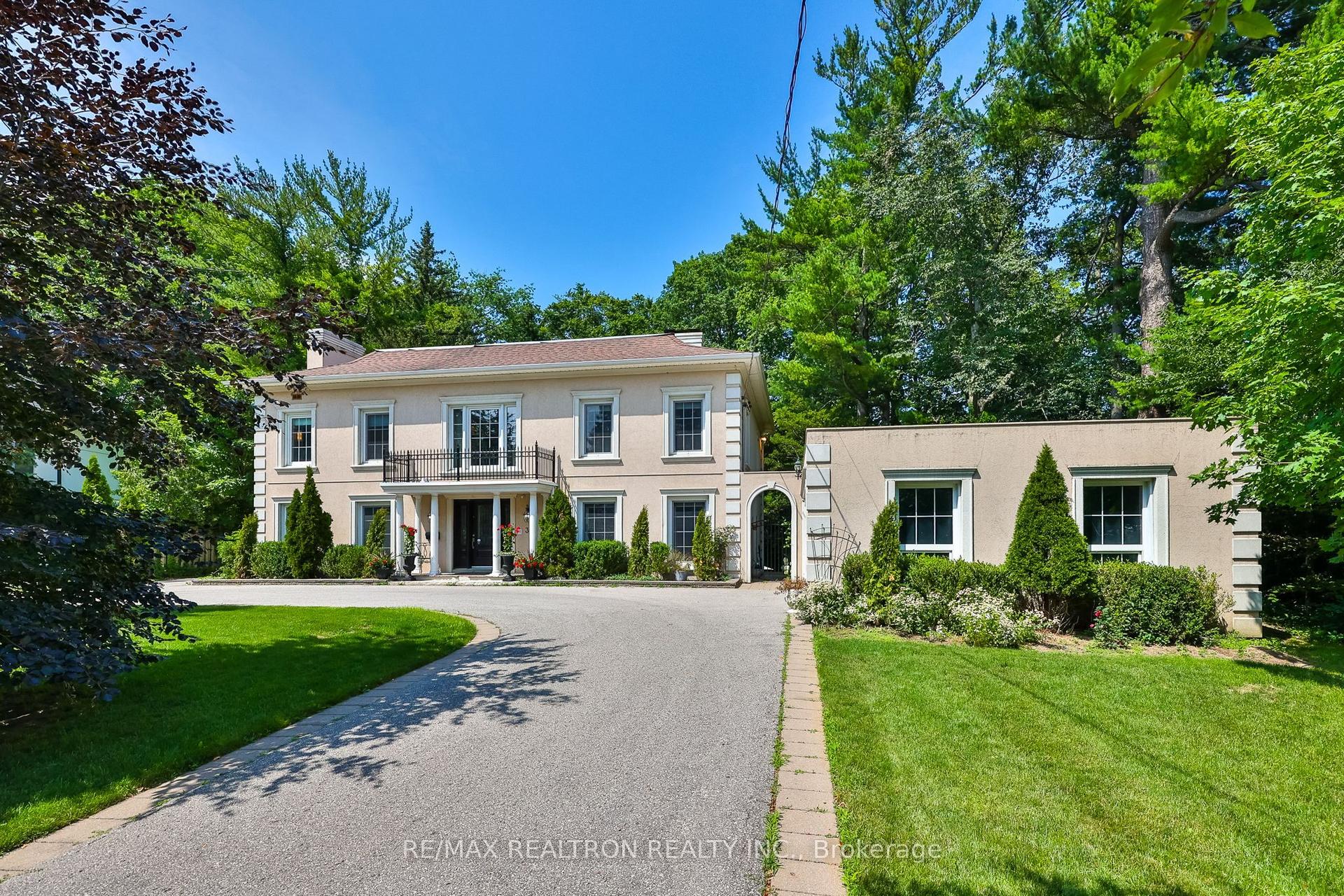 38 Saintfield Avenue, Toronto — Detached for sale, photo 1