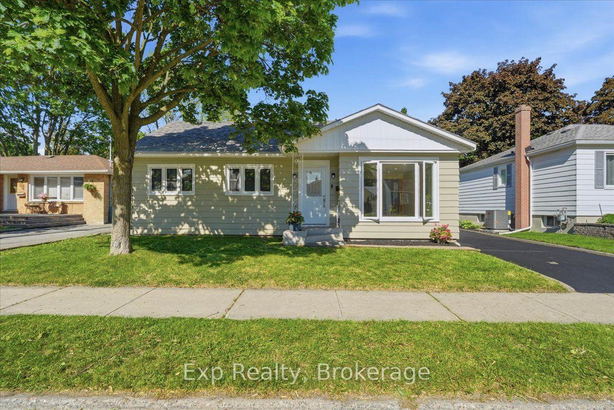 110 Hastings Drive, Belleville — Detached for sale, photo 1