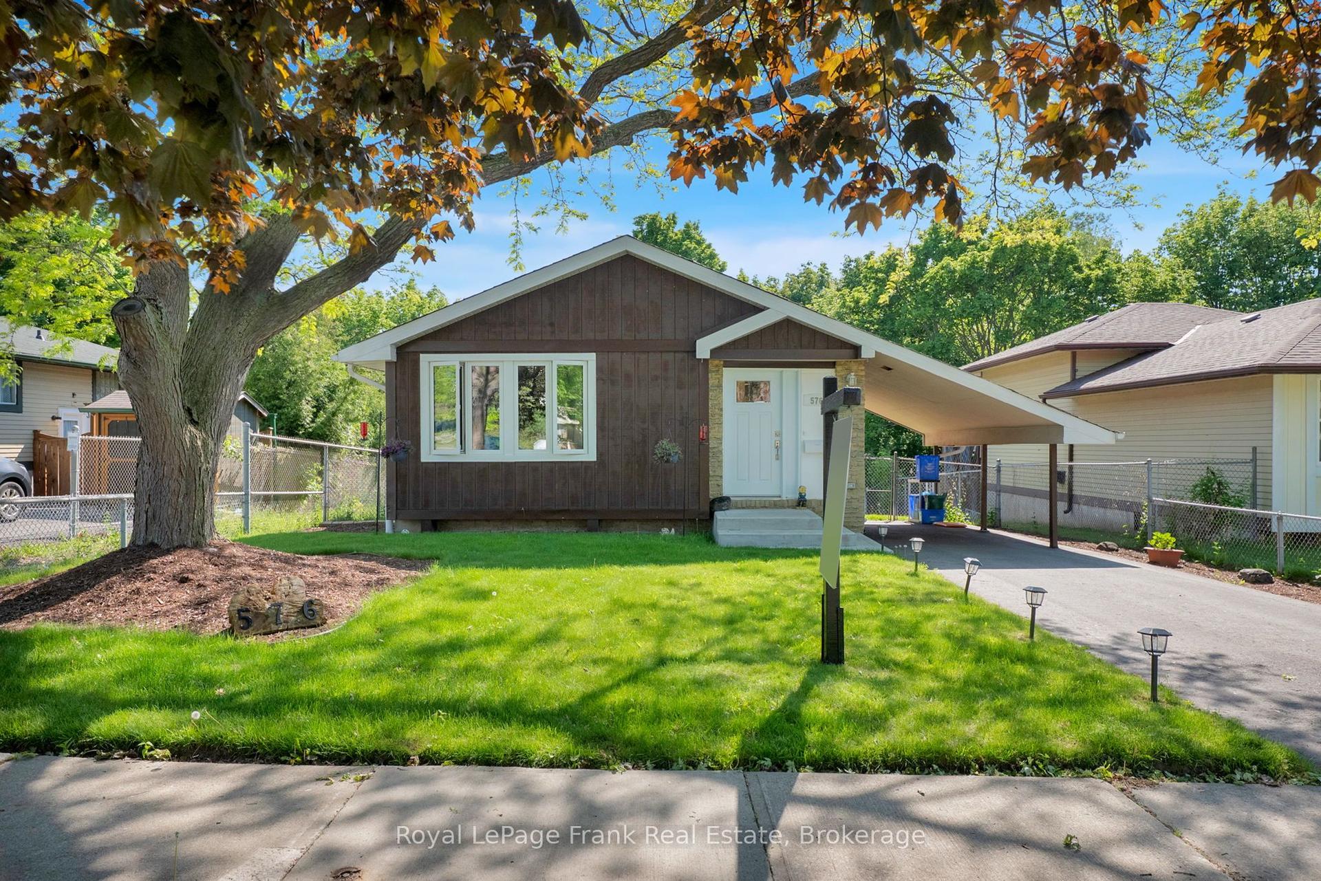 576 Annandale Street, Oshawa — Detached for sale, photo 1