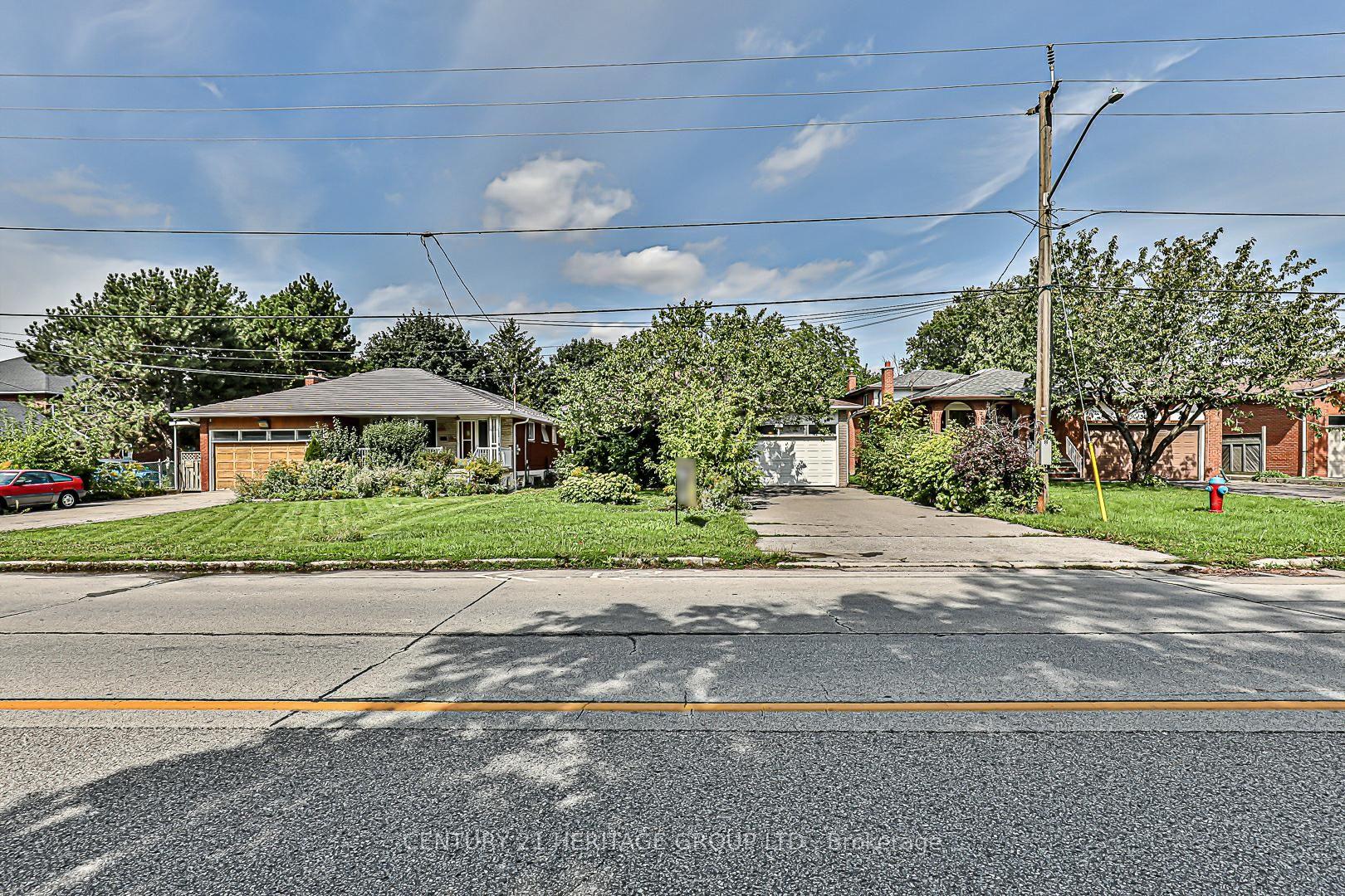 40 Weldrick Road W — photo 1