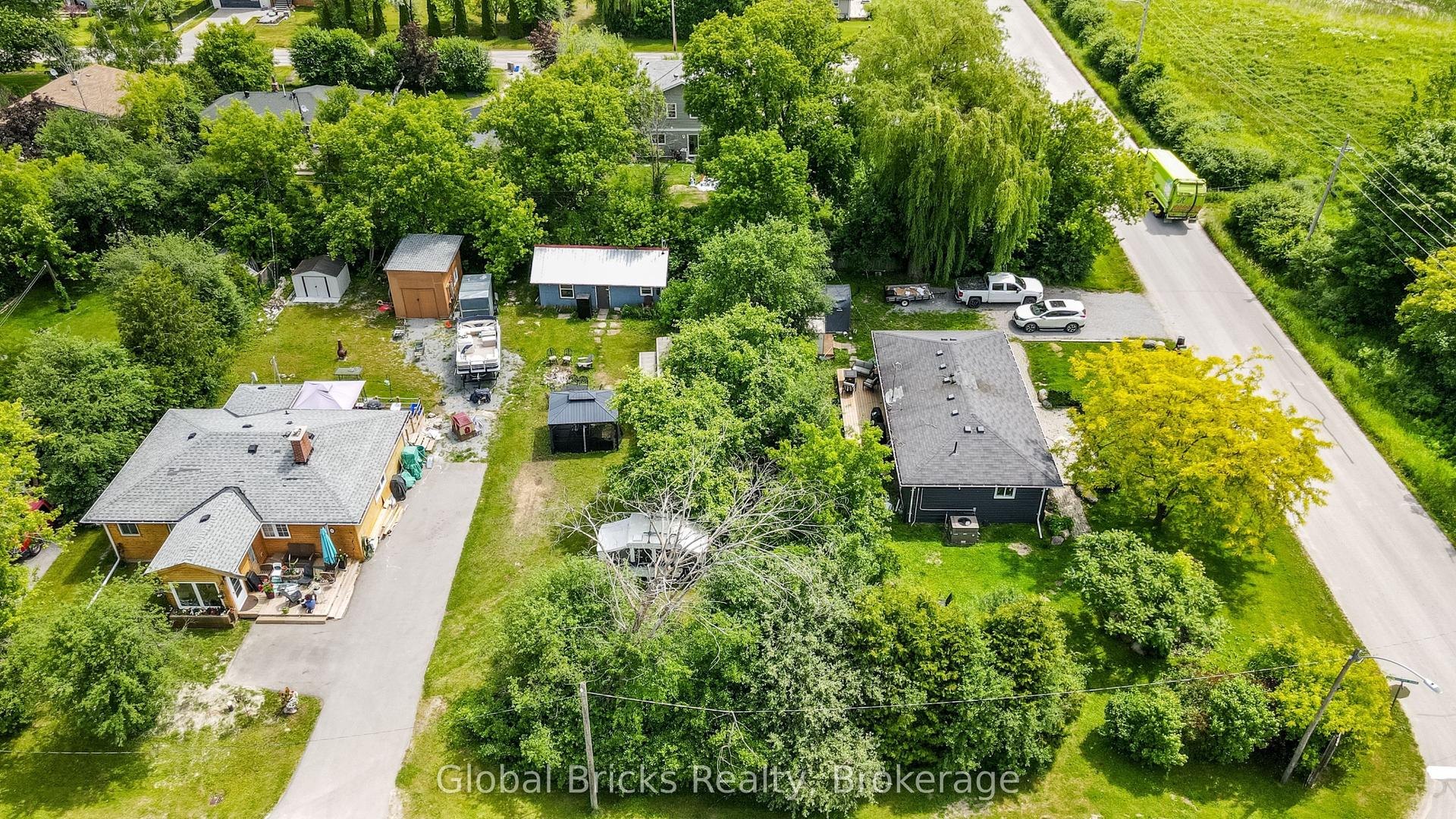 77 Cronsberry Road — photo 1