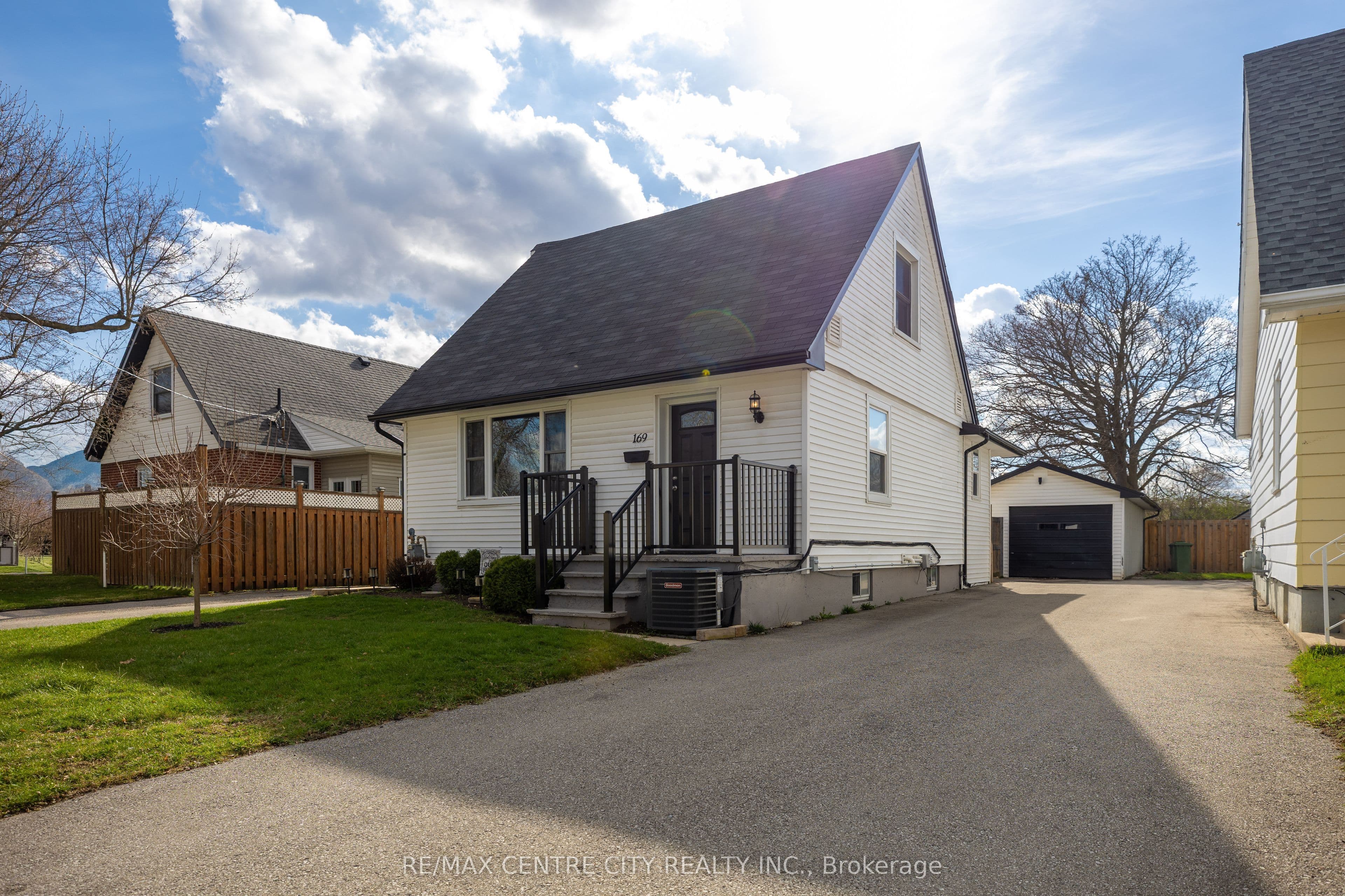 169 Fifth Avenue — photo 1