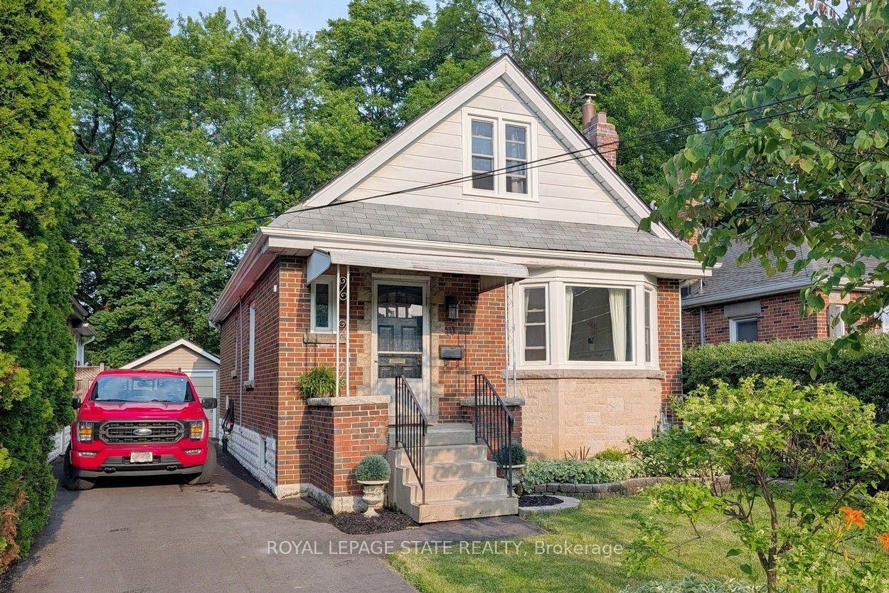 10 Dorset Place — photo 1