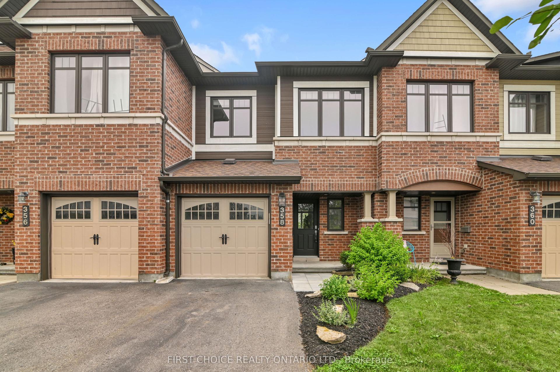 358 Gerry Lalonde Drive, Orleans - Cumberland and Area — Townhouse for sale, photo 1