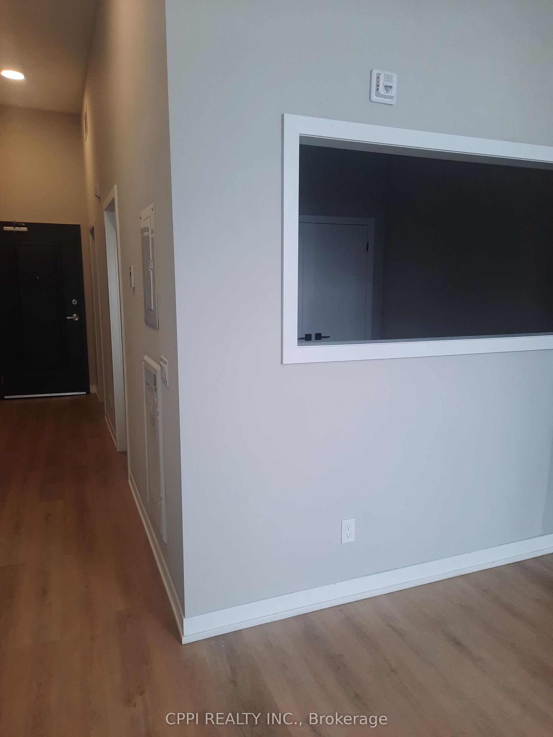 140 Simcoe Street 208 #208 — photo 1