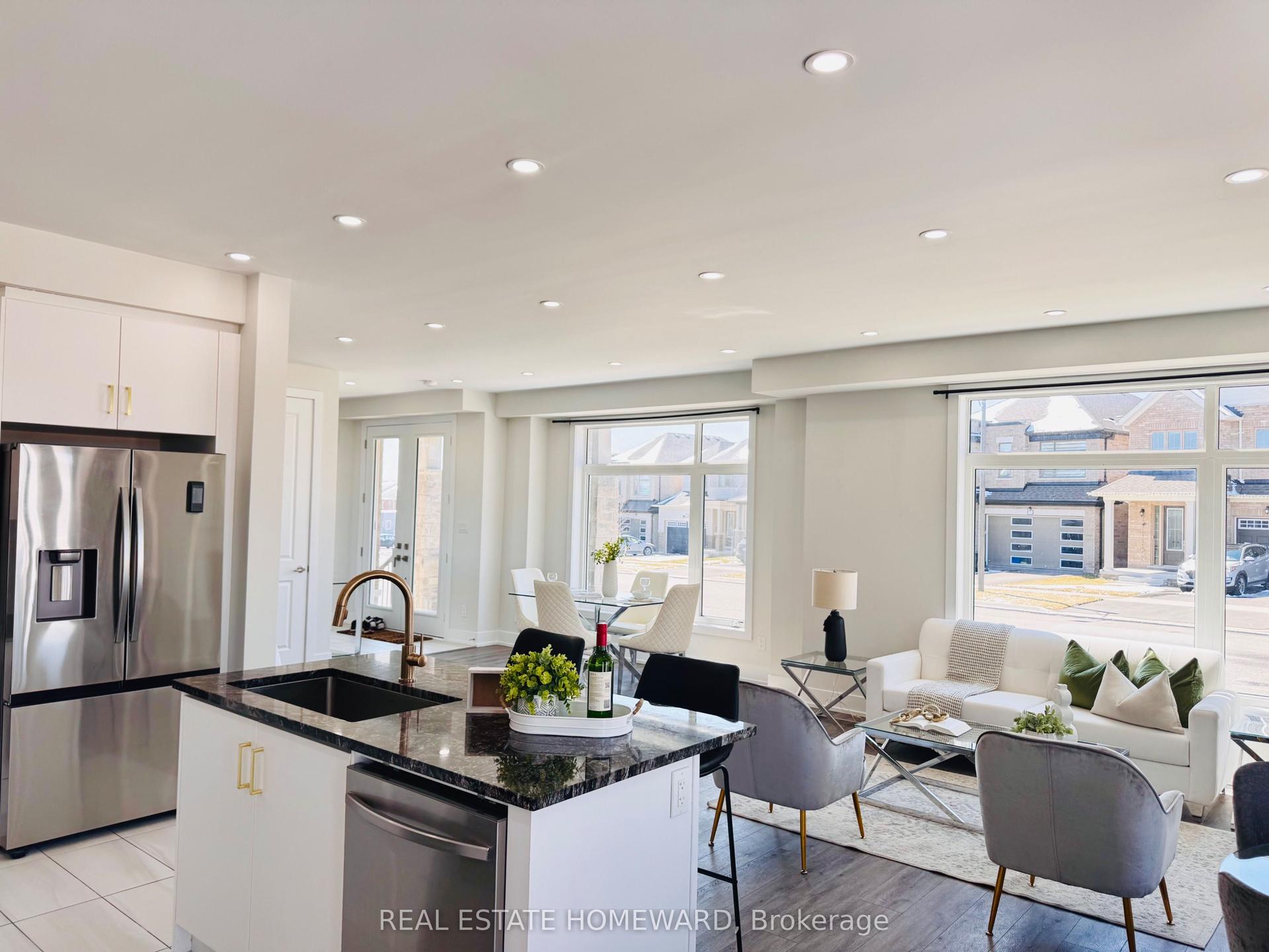 960 Lockie Drive — photo 1