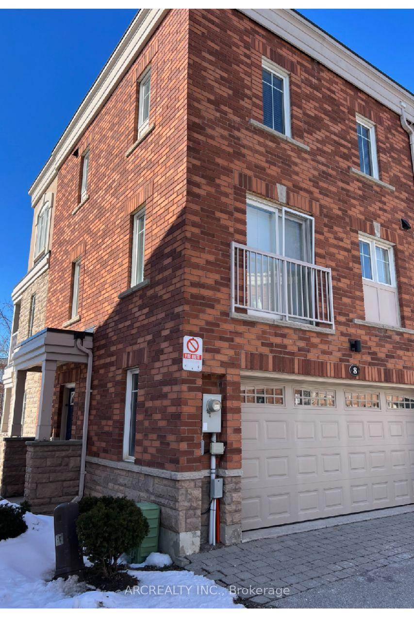 365 Murray Ross Parkway 8 #8 — photo 1