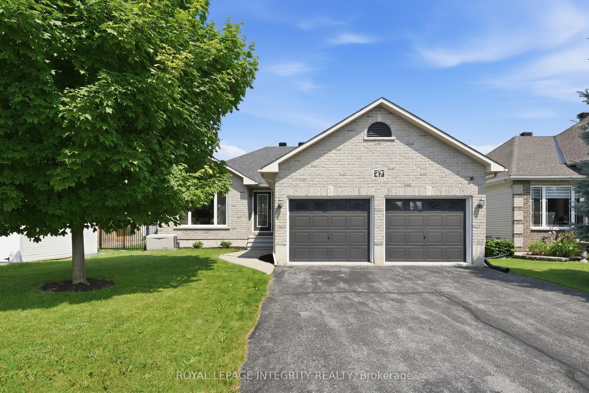 47 Daze Street, Russell — Detached for sale, photo 1
