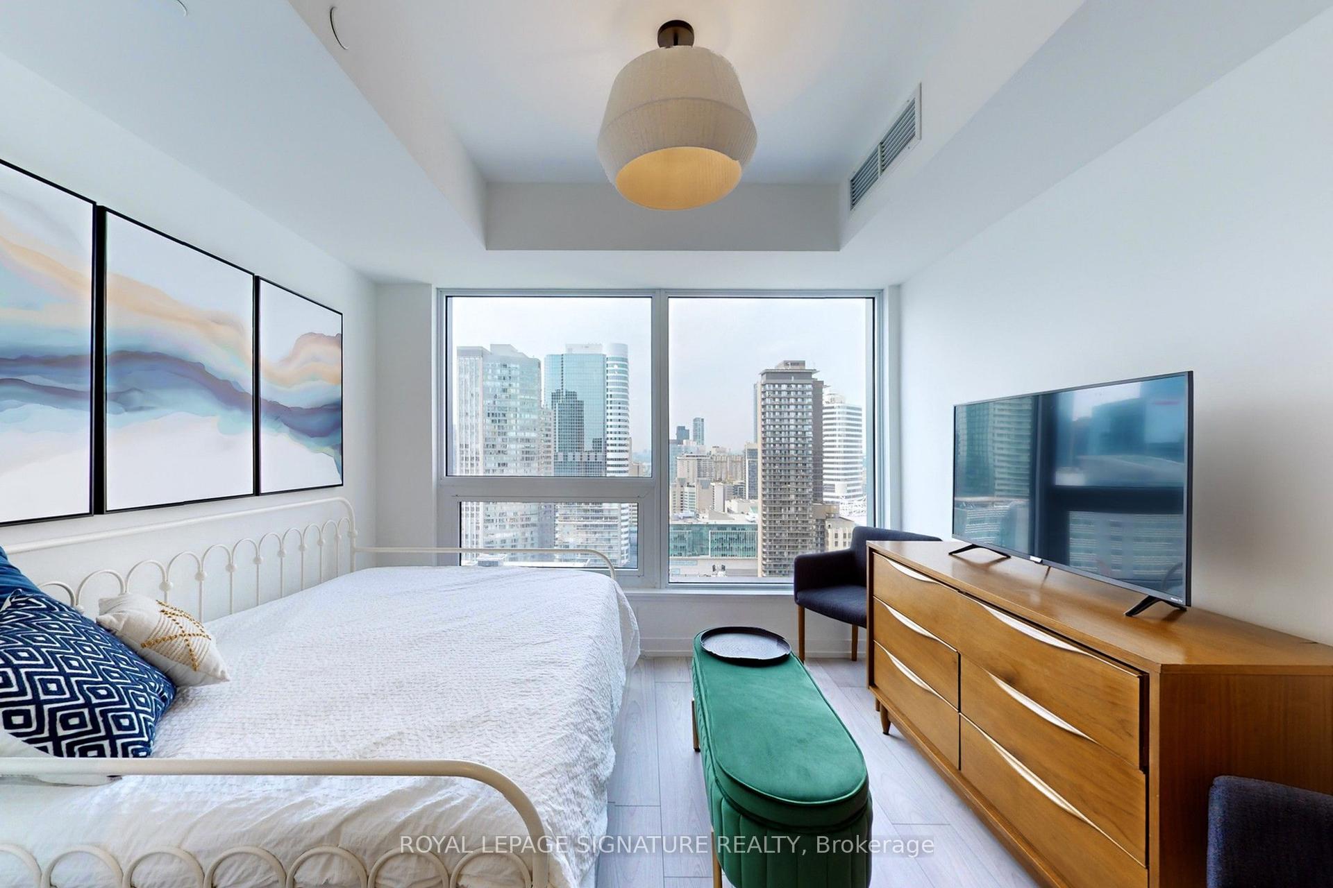 82 Dalhousie Street 3210 #3210, Toronto — Condo for lease, photo 1