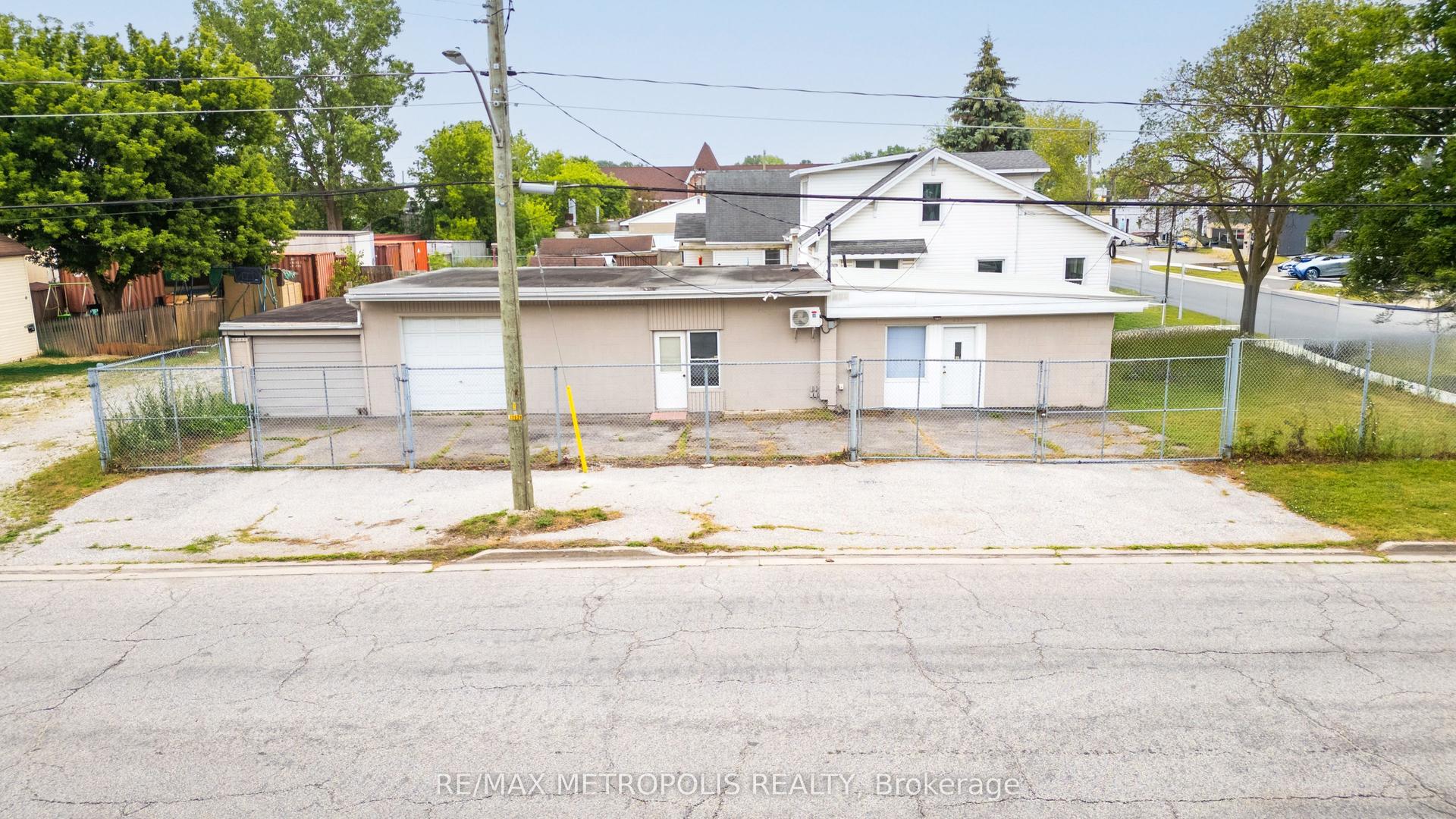 431 Campbell Street — photo 1