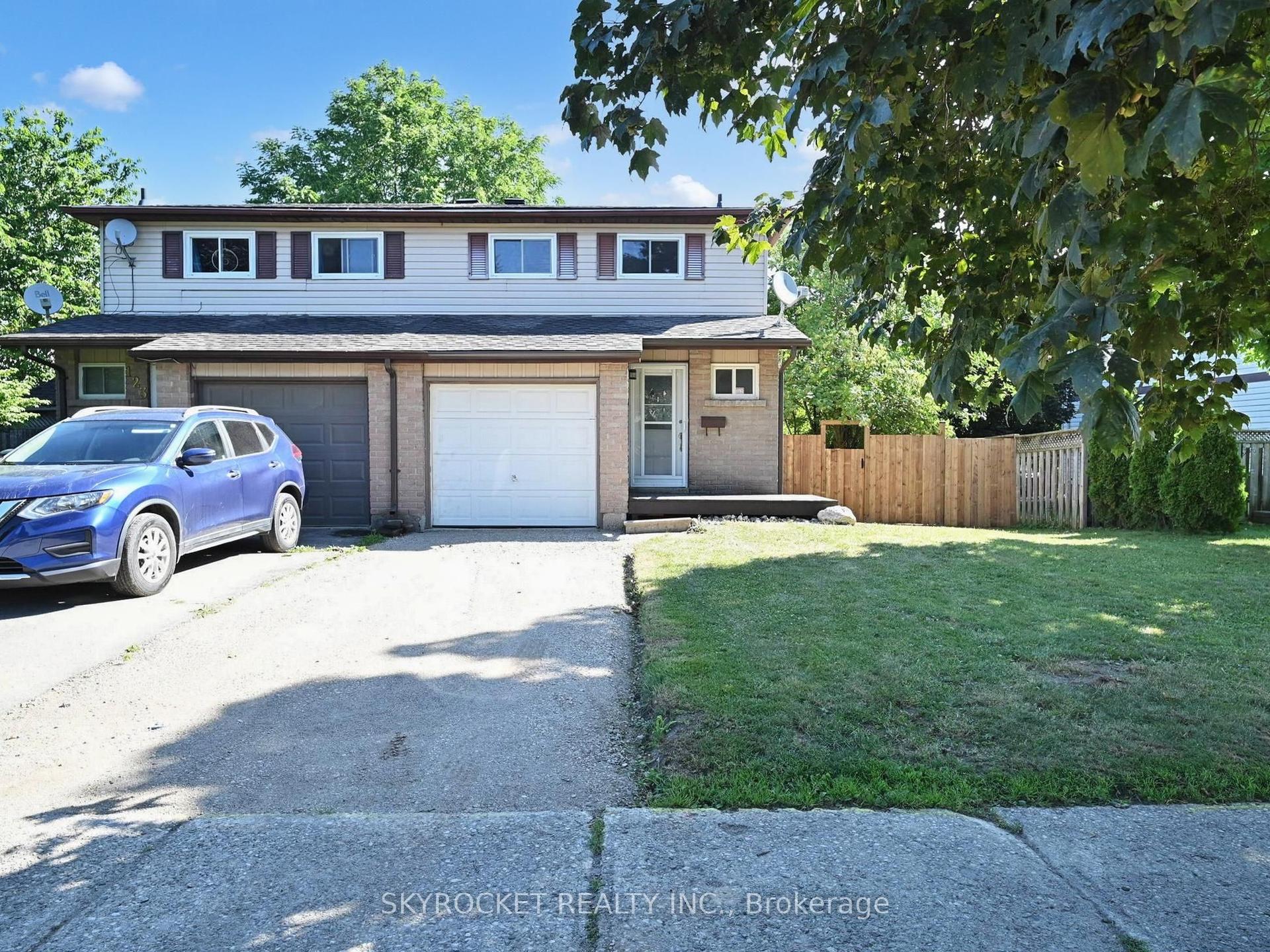 125 Bythia Street — photo 1